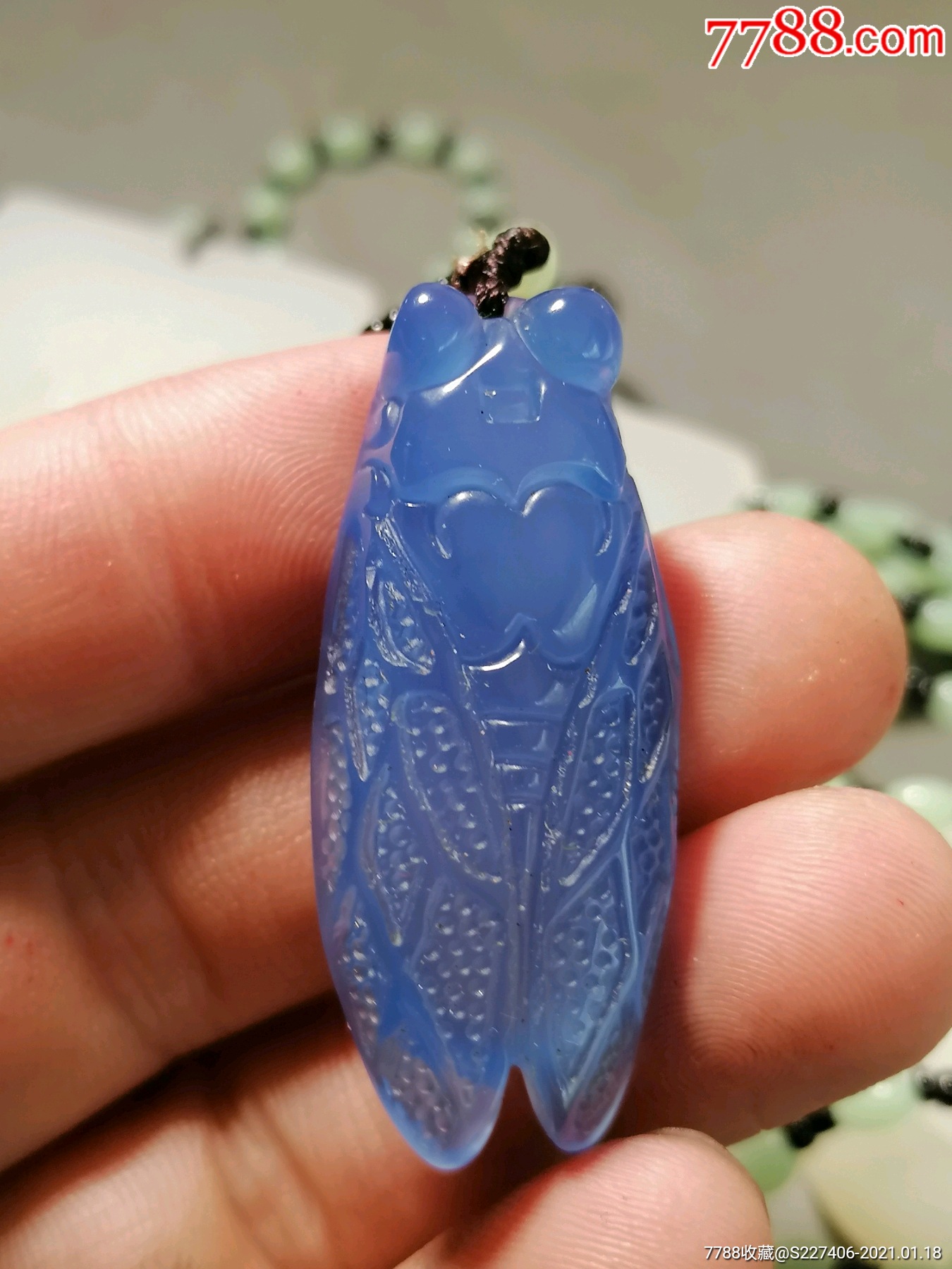 蓝色玛瑙玉挂饰