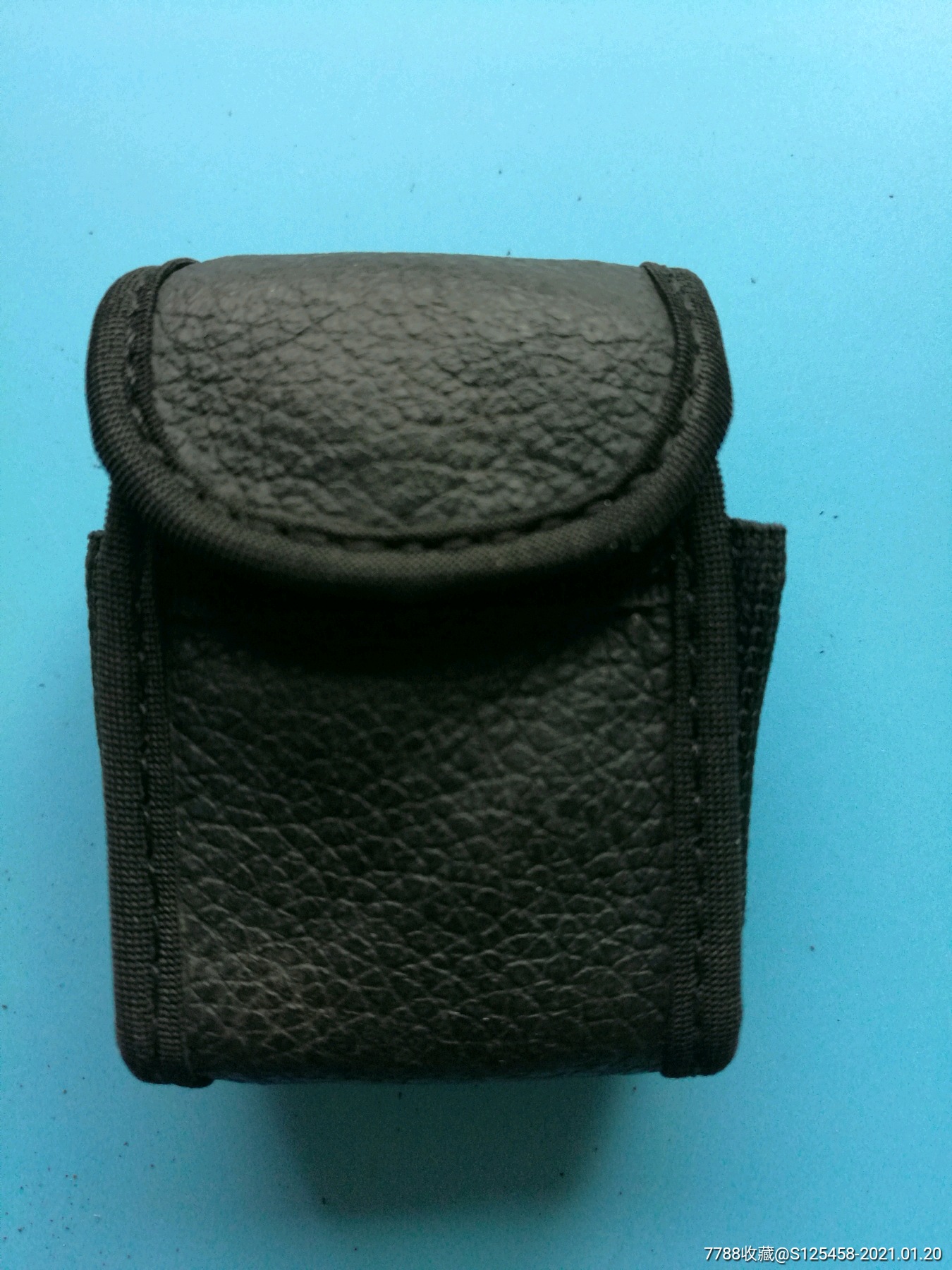 带腰套bb机一个