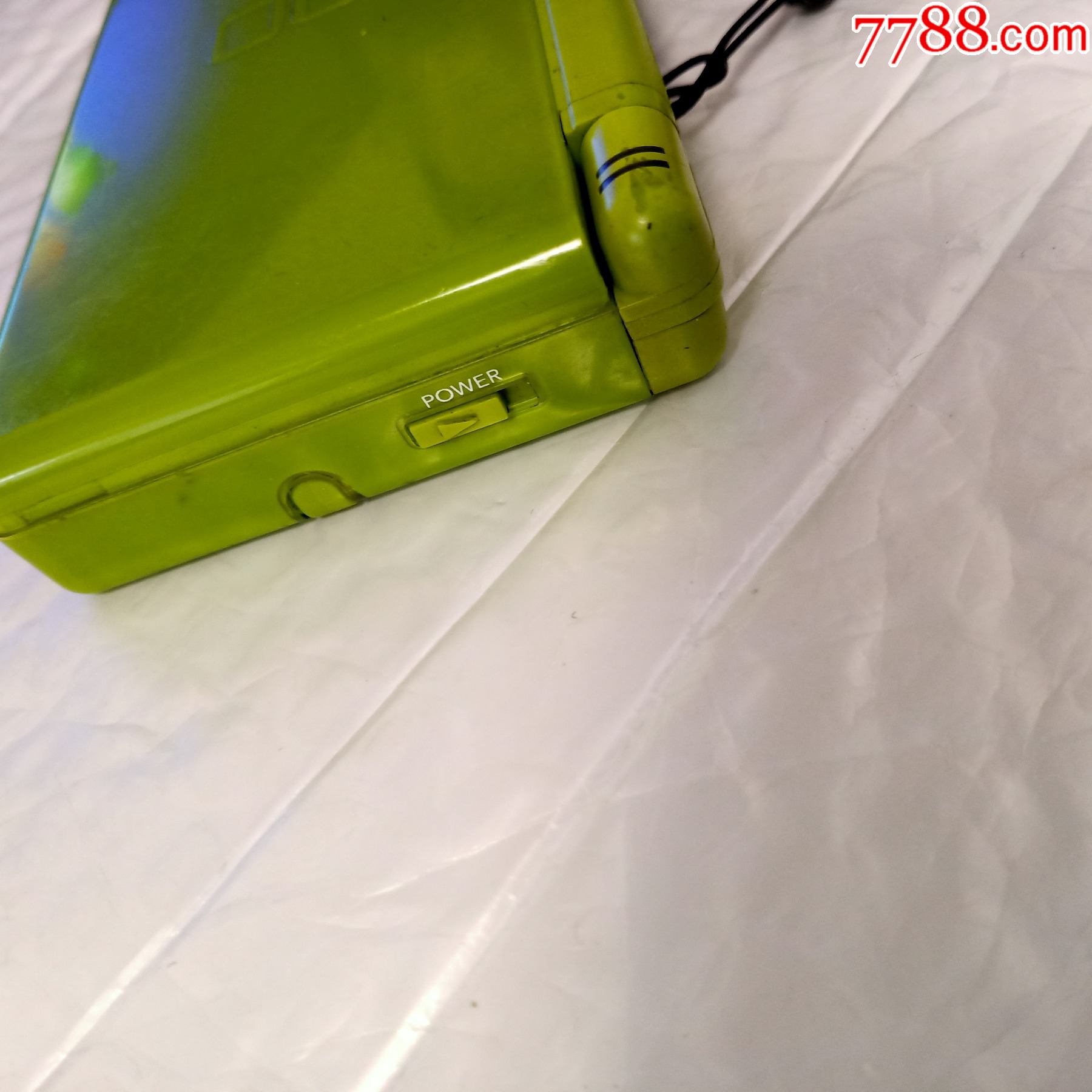 一台经典收藏任天堂ds双屏手掌机游戏机(节前快拍)