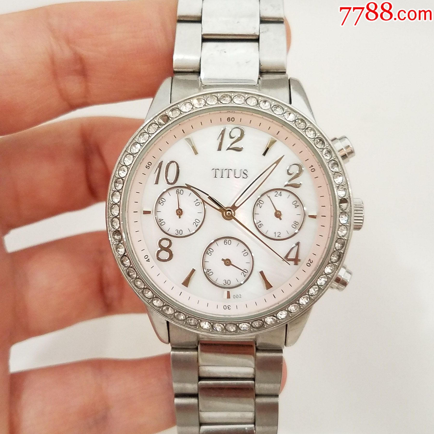 铁达时电子计时女表【经典3眼贝壳面表盘】【高闪刻度,镂空指针】【走