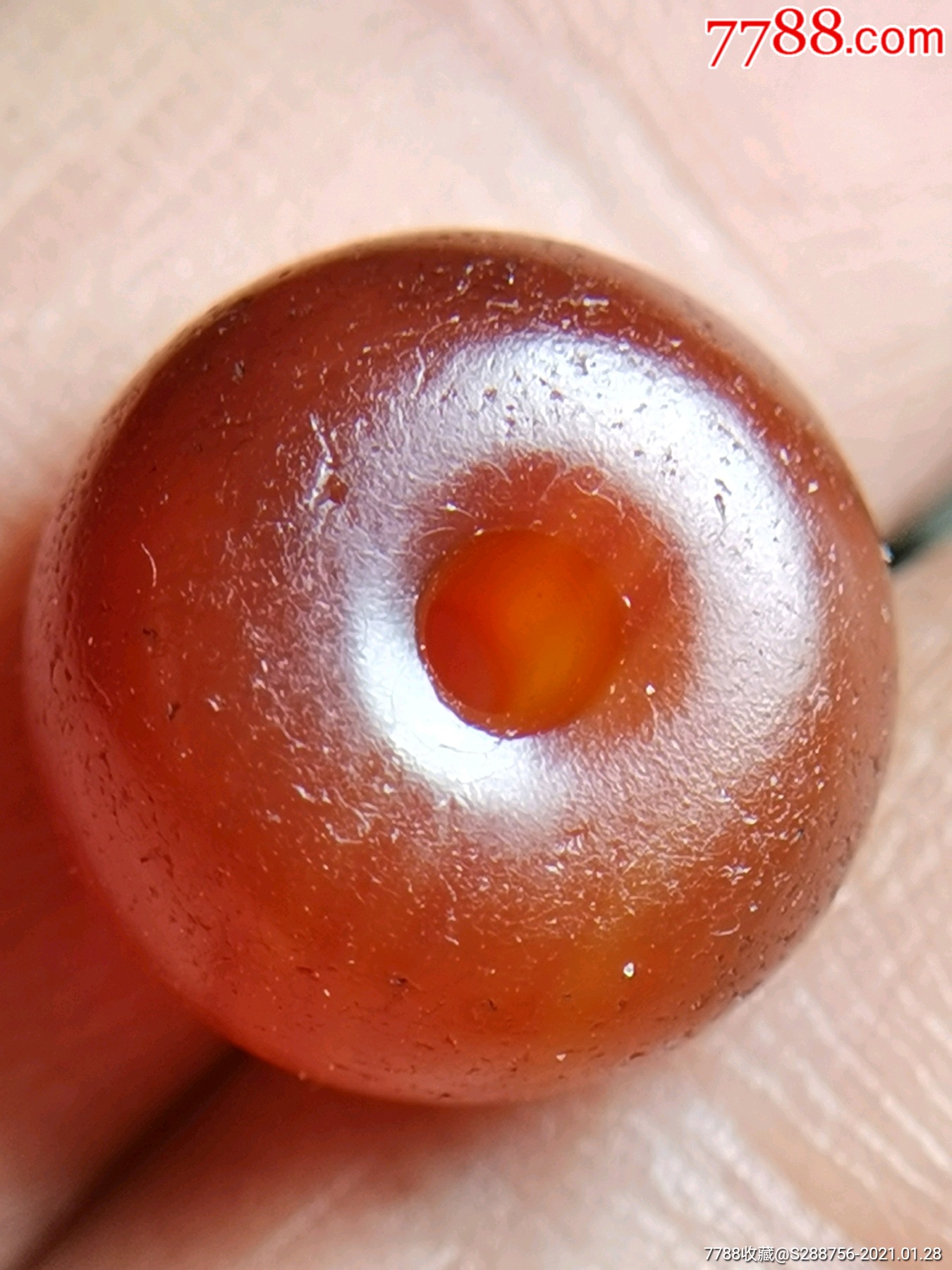 宋代红玛瑙老珠子一对低价上拍就是混个人气