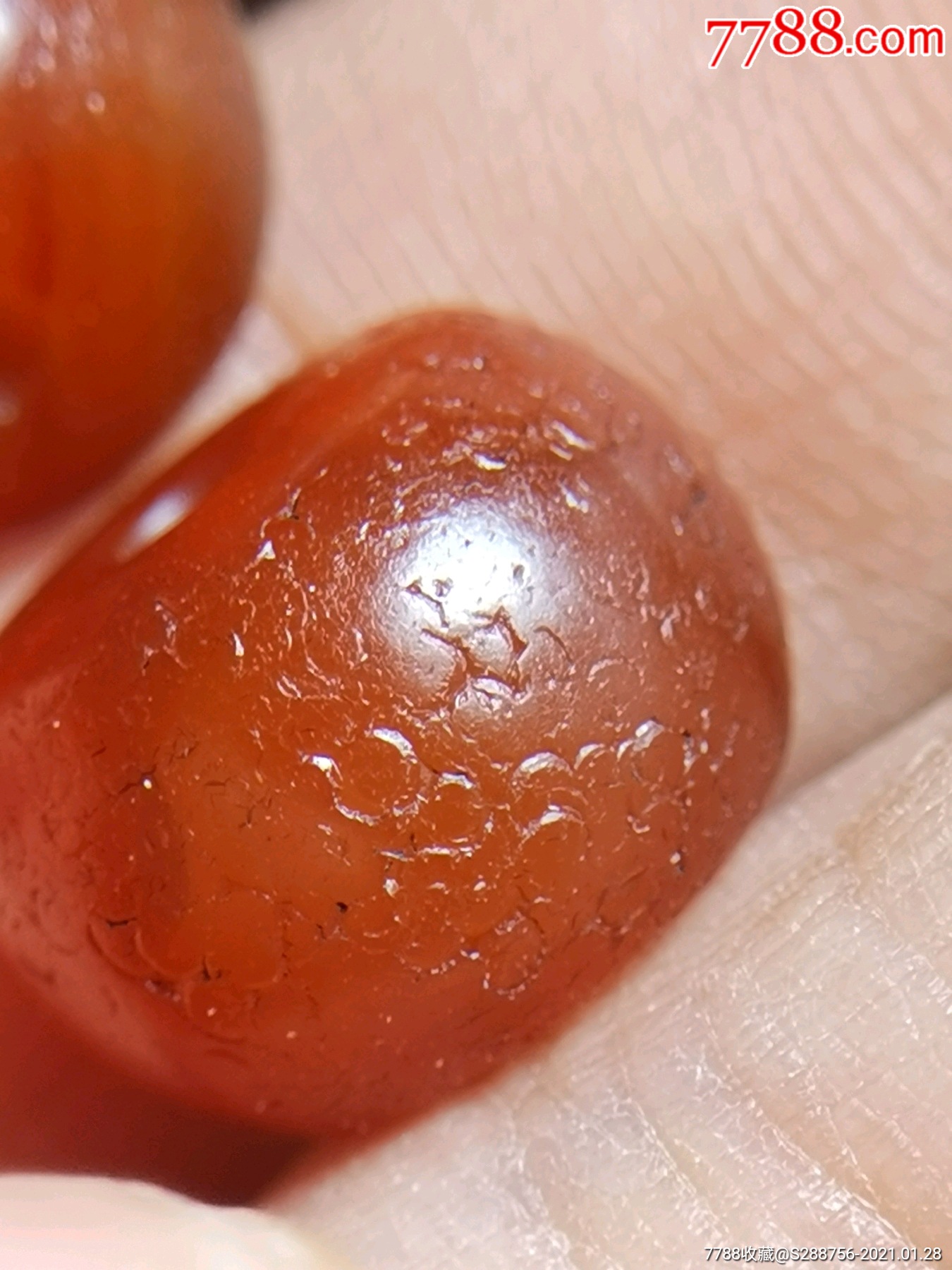 宋代红玛瑙老珠子一对低价上拍就是混个人气