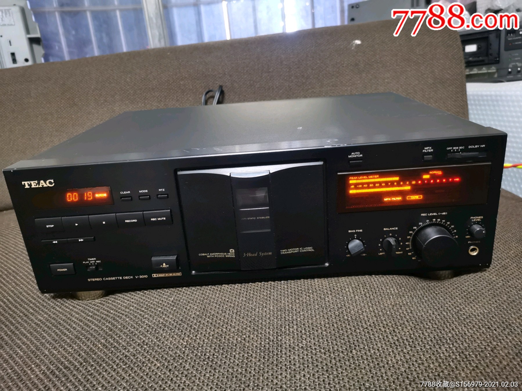 teac(第一音响)三磁头卡座v-3010