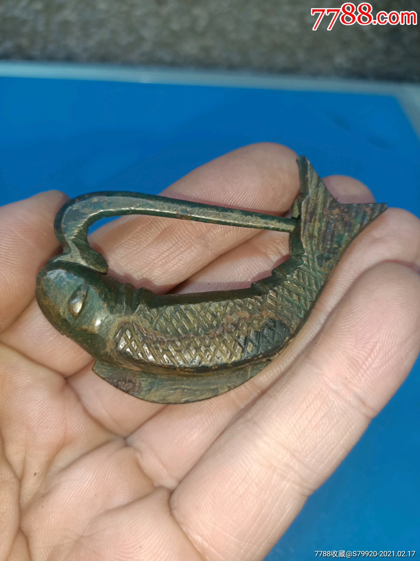 早年老包浆鱼形小铜锁