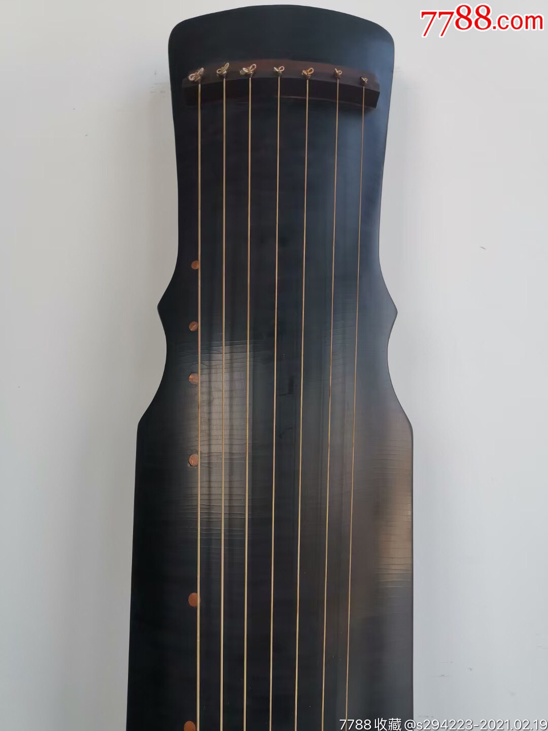 身,岳山,焦尾檀木制,通体髹黑漆,琴身均匀布满_古琴_第2张_7788钱币网