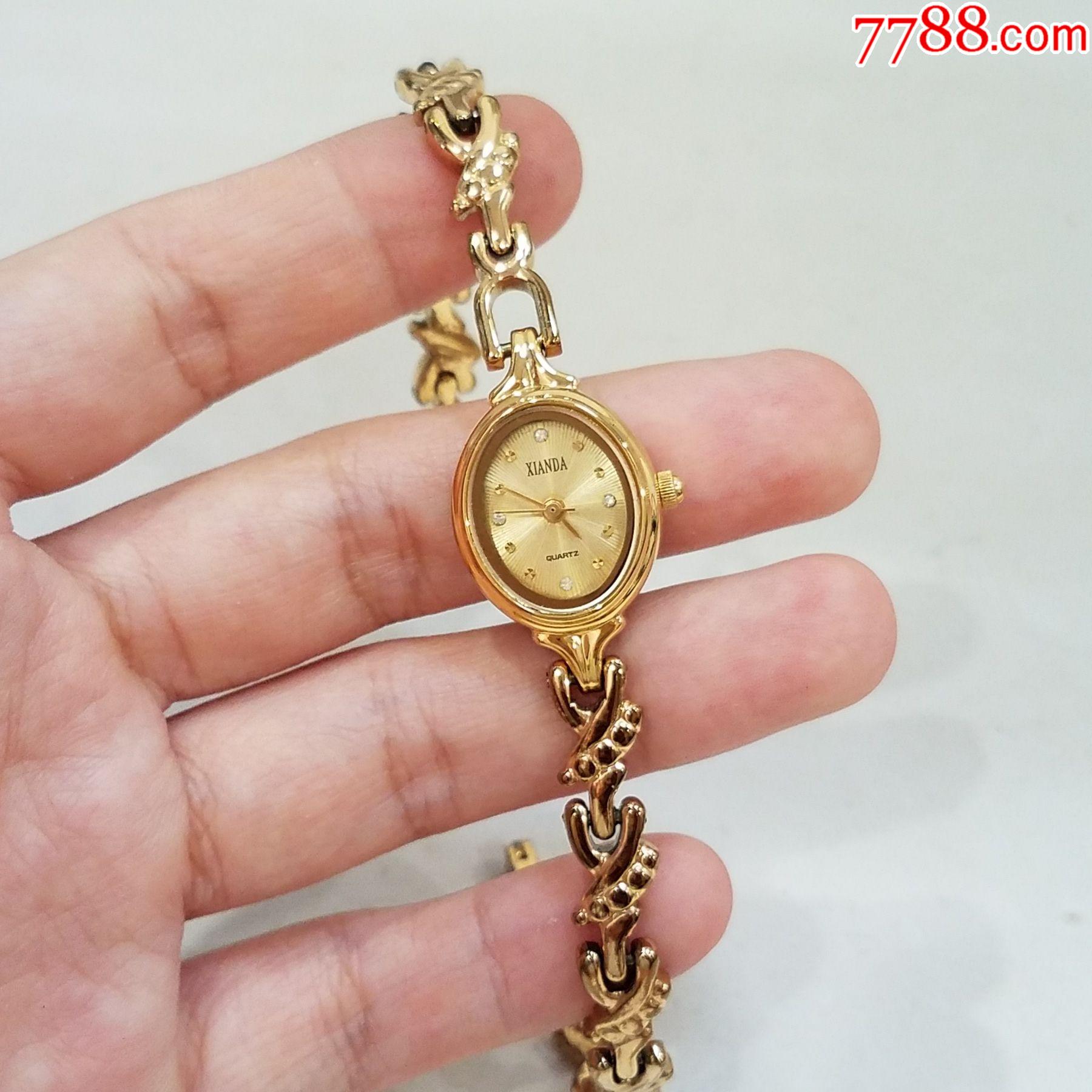 先达xianda电子女表【闪钻金刻度金针】【漂亮拉丝纹表盘】【走时正常