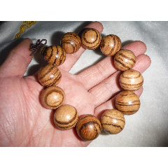 商品名称:沉香木虎皮纹  品种:沉香木手串-沉香木手串 属性:加雅布拉