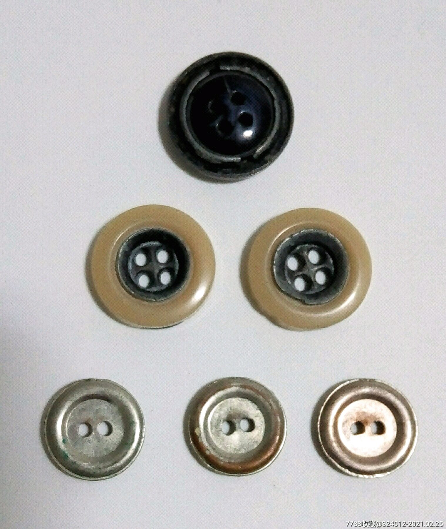 特别的纽扣