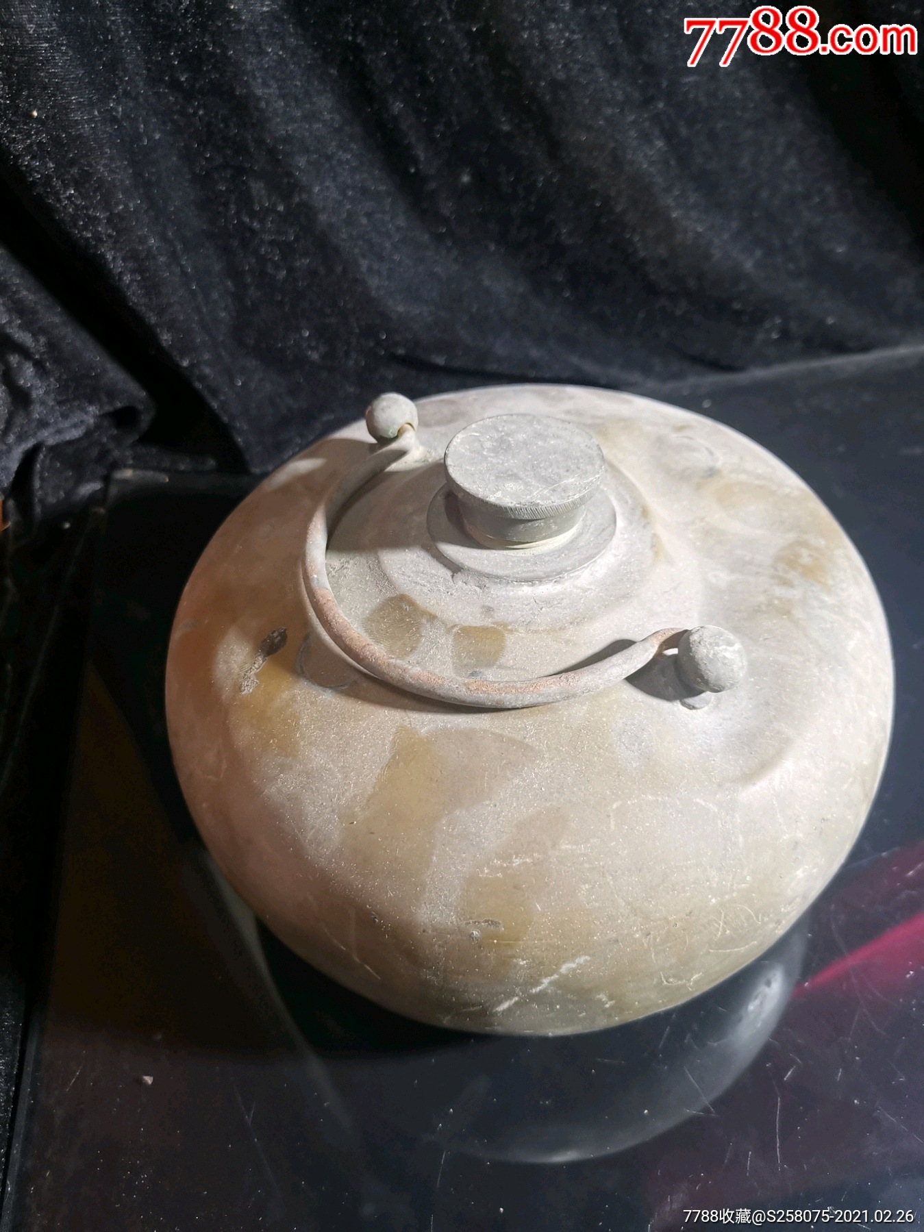 民国时期的铜暖水壶