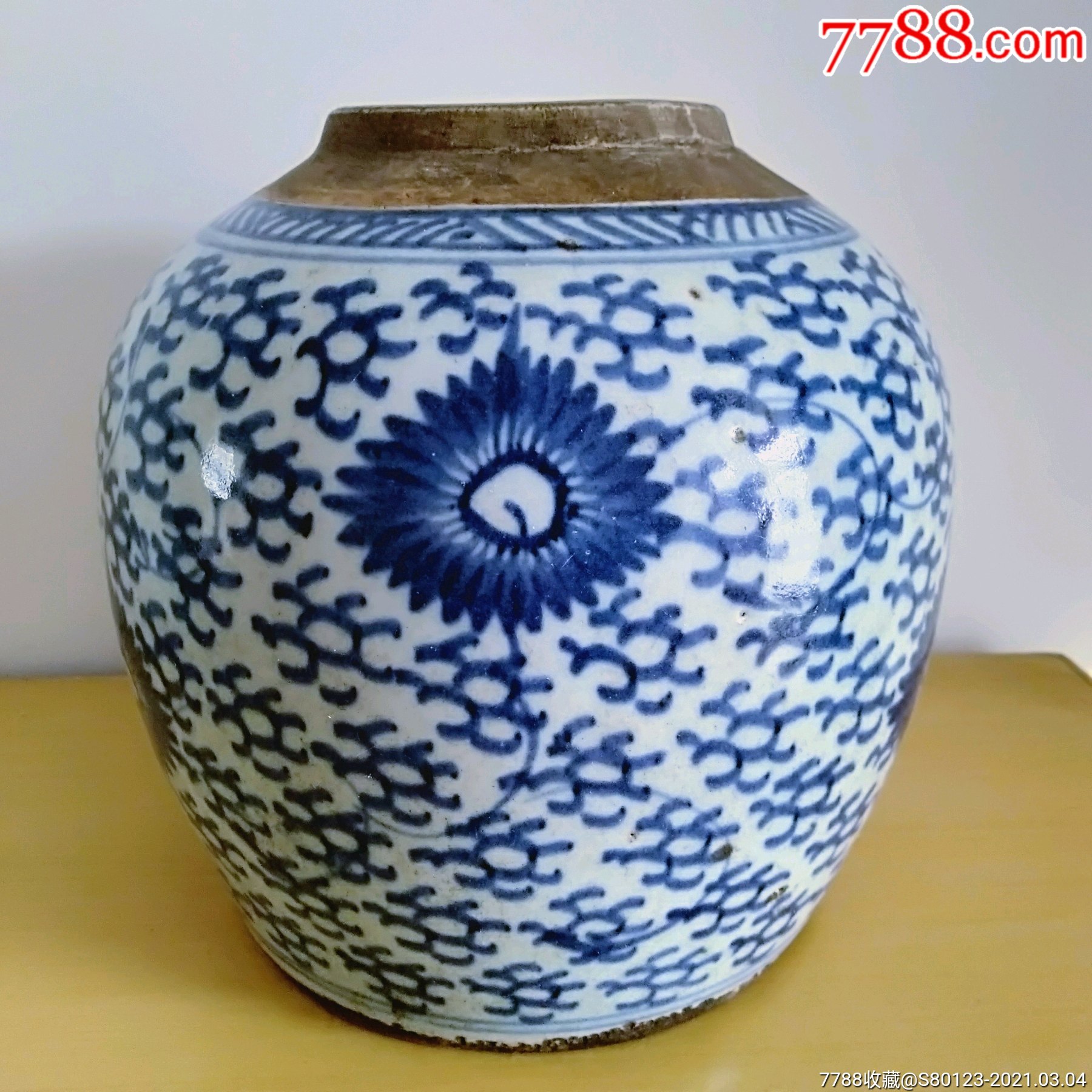 清代民窑瓷器青花罐图片
