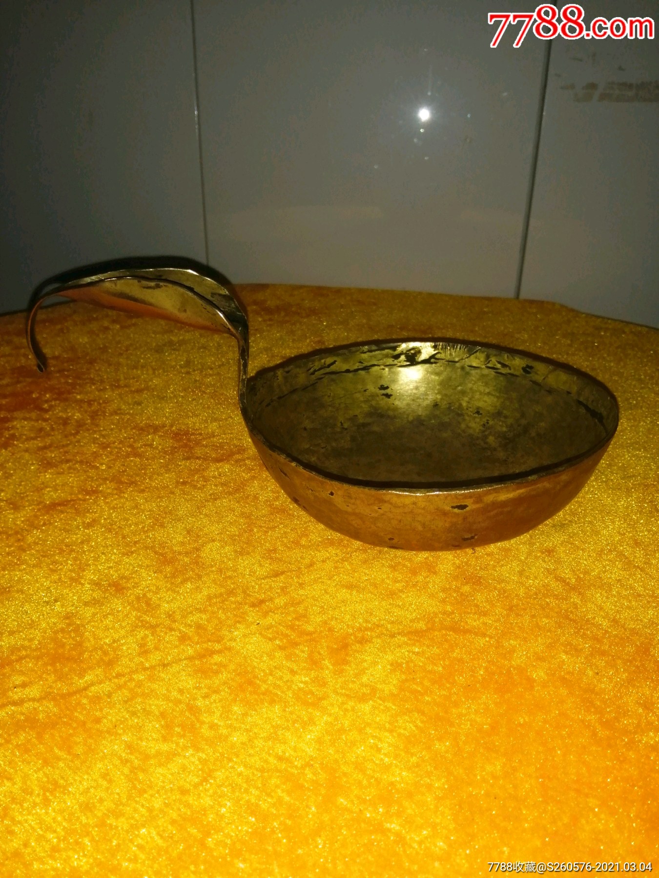 抗日战争时期,老百姓用过的铜打水瓢