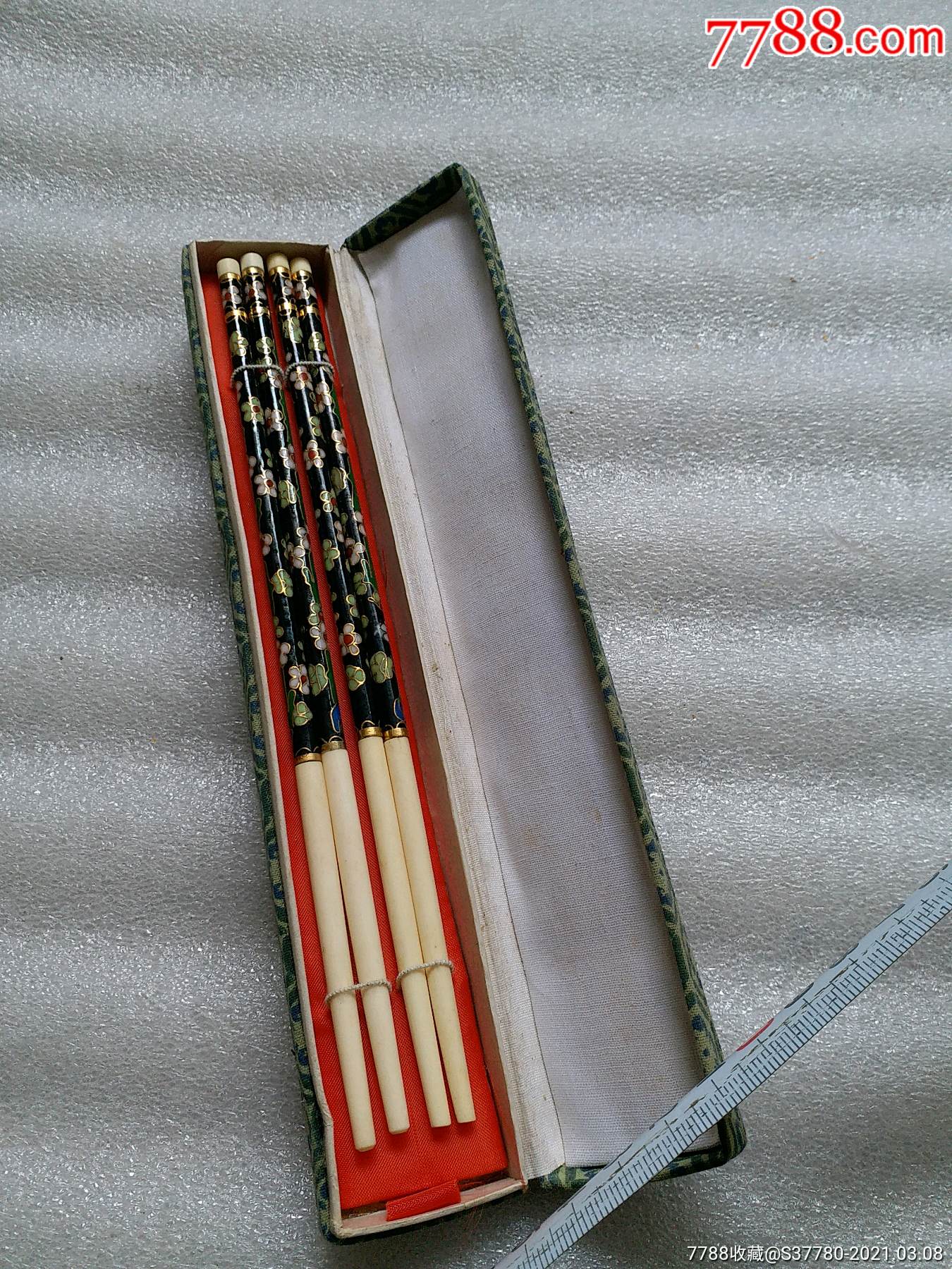 珐琅彩筷子材质牙骨