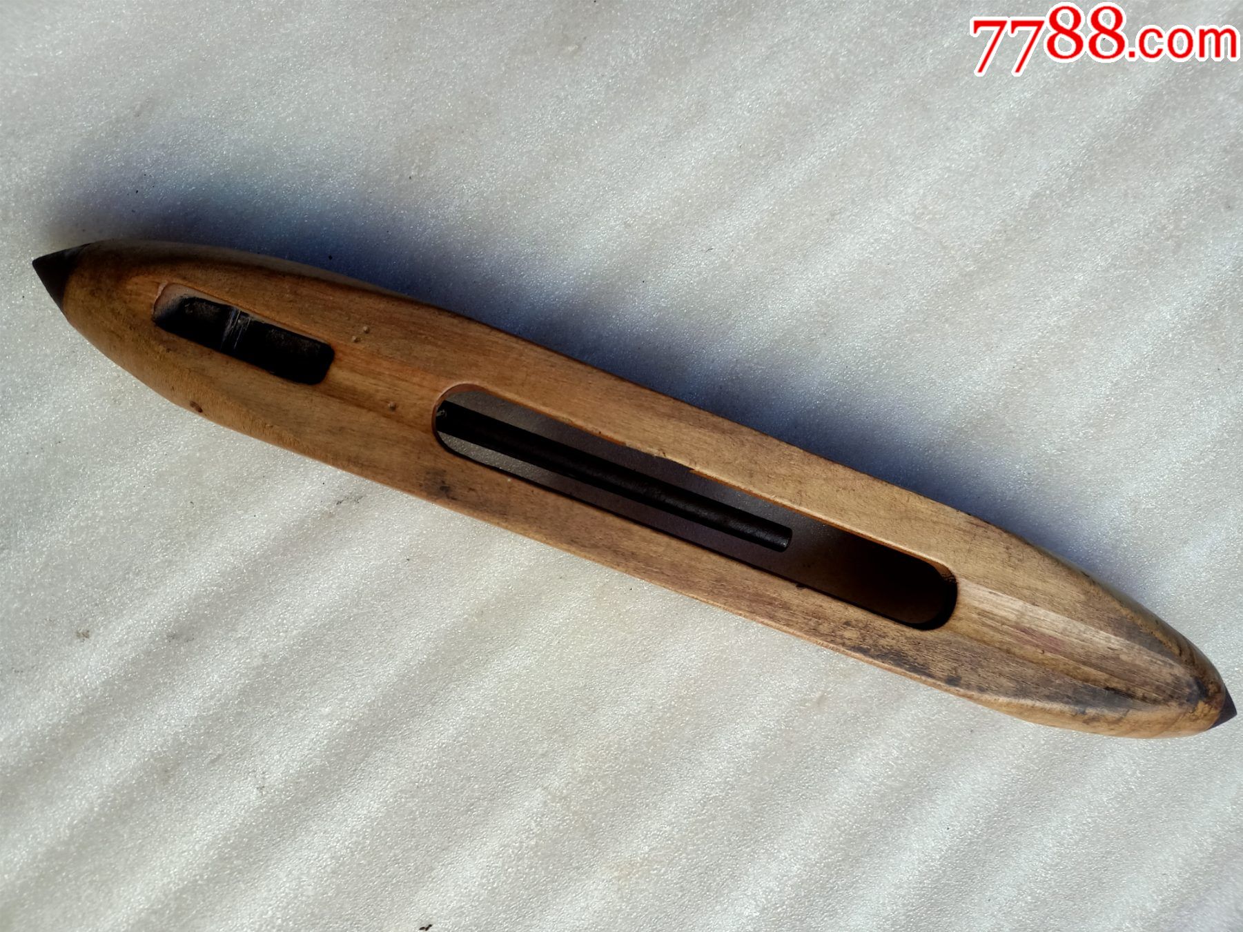 好品木梭子a585,里面金属杆好用,两端是金属的,品相如图