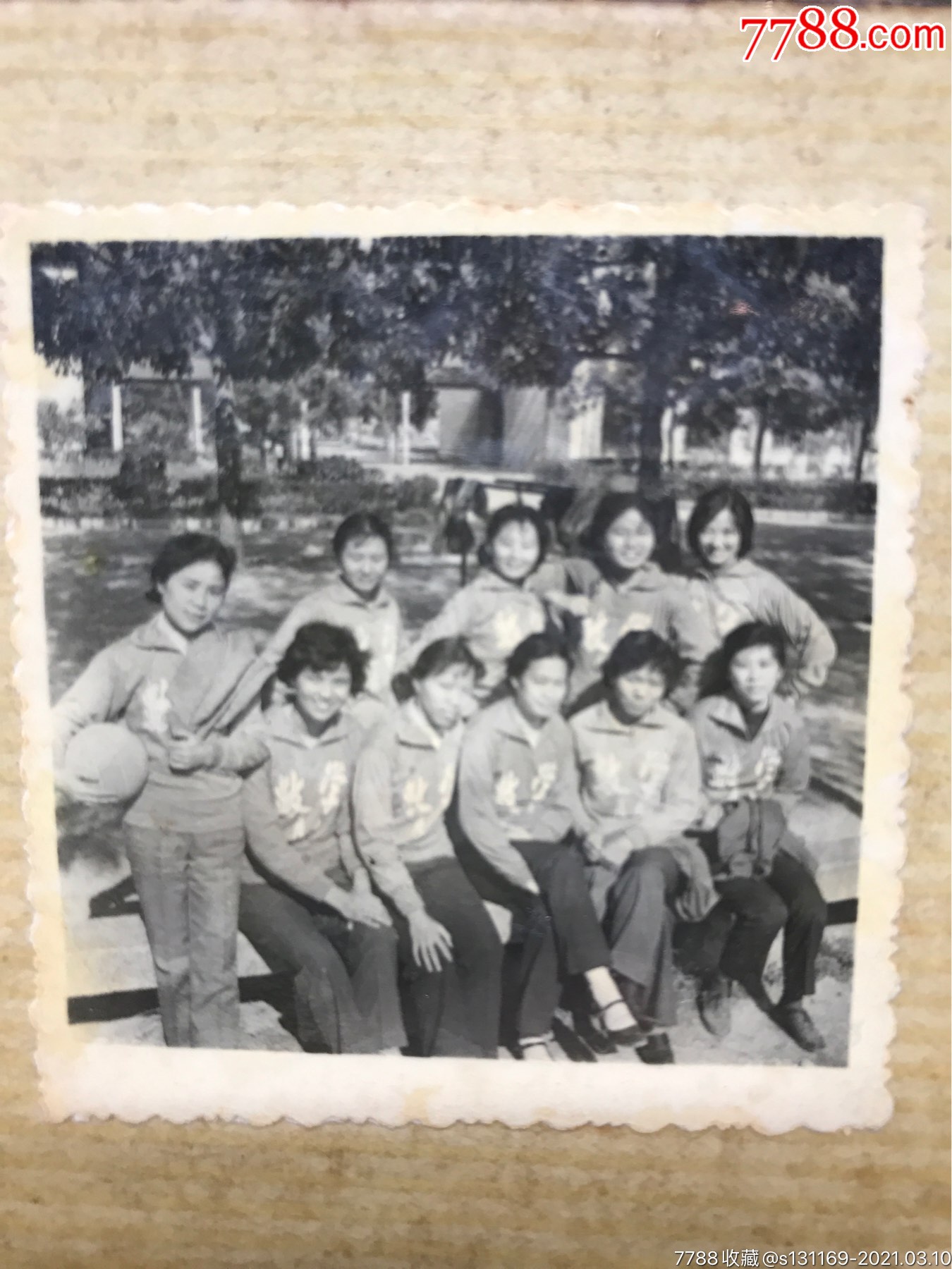 80年代廈門大學數學系女生照片一組