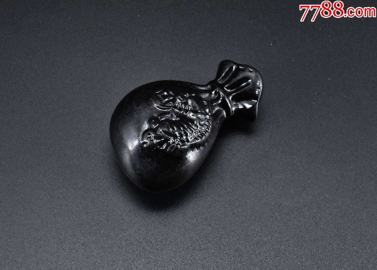 (p8650)《高密紫光檀手把件》一件