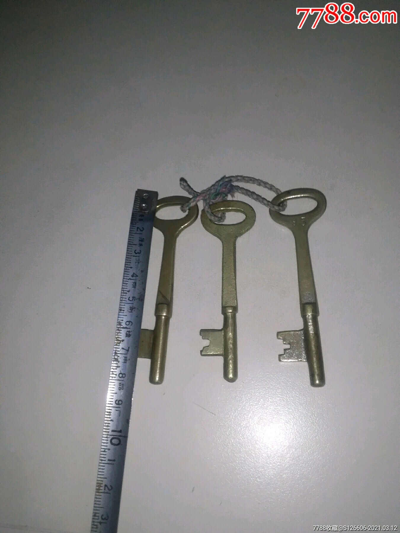 老铜钥匙3把合拍,长度约8厘米