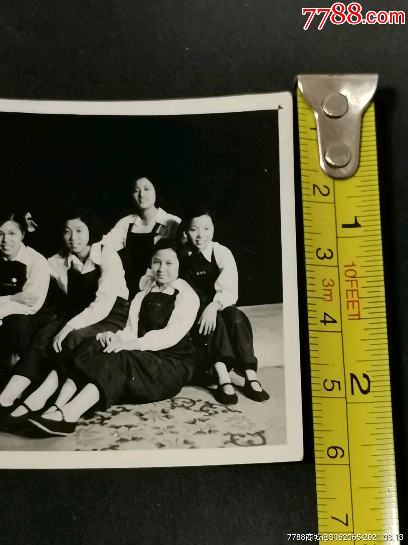 解放初期美女学生合影