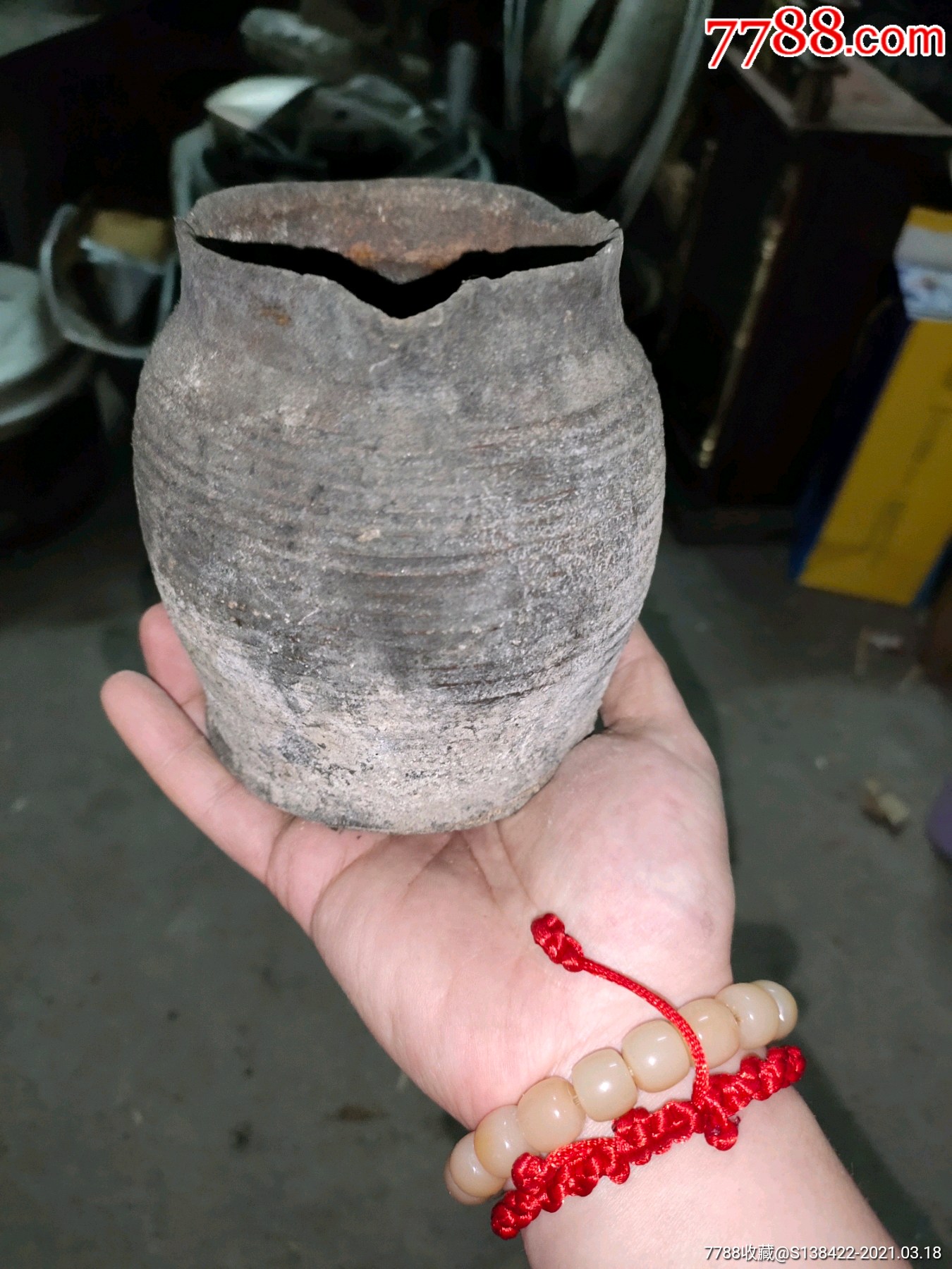 古村落农家放灶台上的瓷罐一个(品如图自定,看好