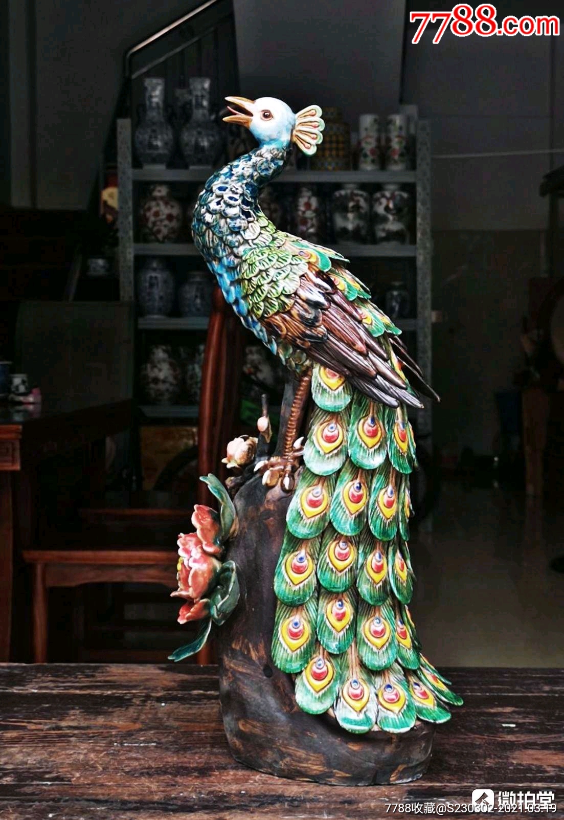 首页 拍卖 花釉/窑变瓷 >> 石湾公仔陶瓷孔雀吉祥客厅展柜装饰品工艺