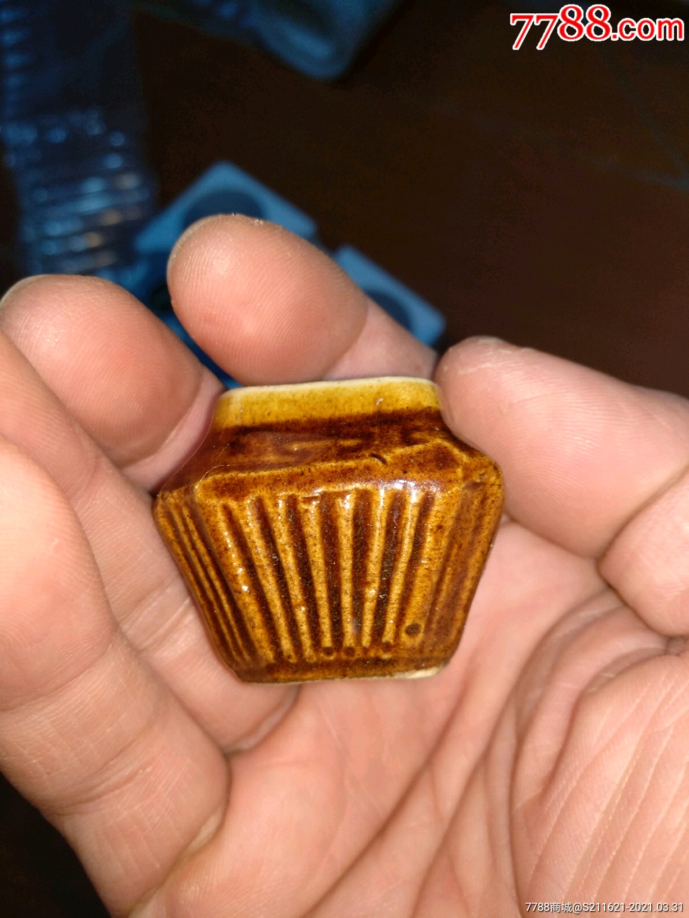 期末民国酱釉鸟食罐