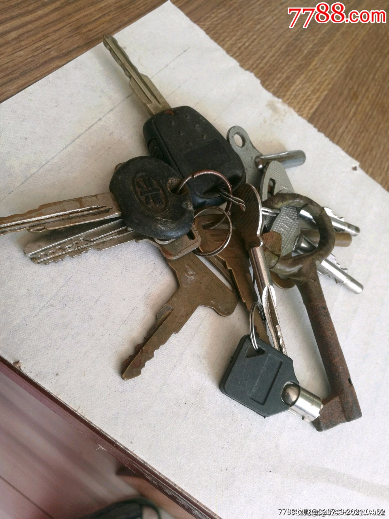 铜钥匙一串_价格1元【大青花二手商城】_第1张