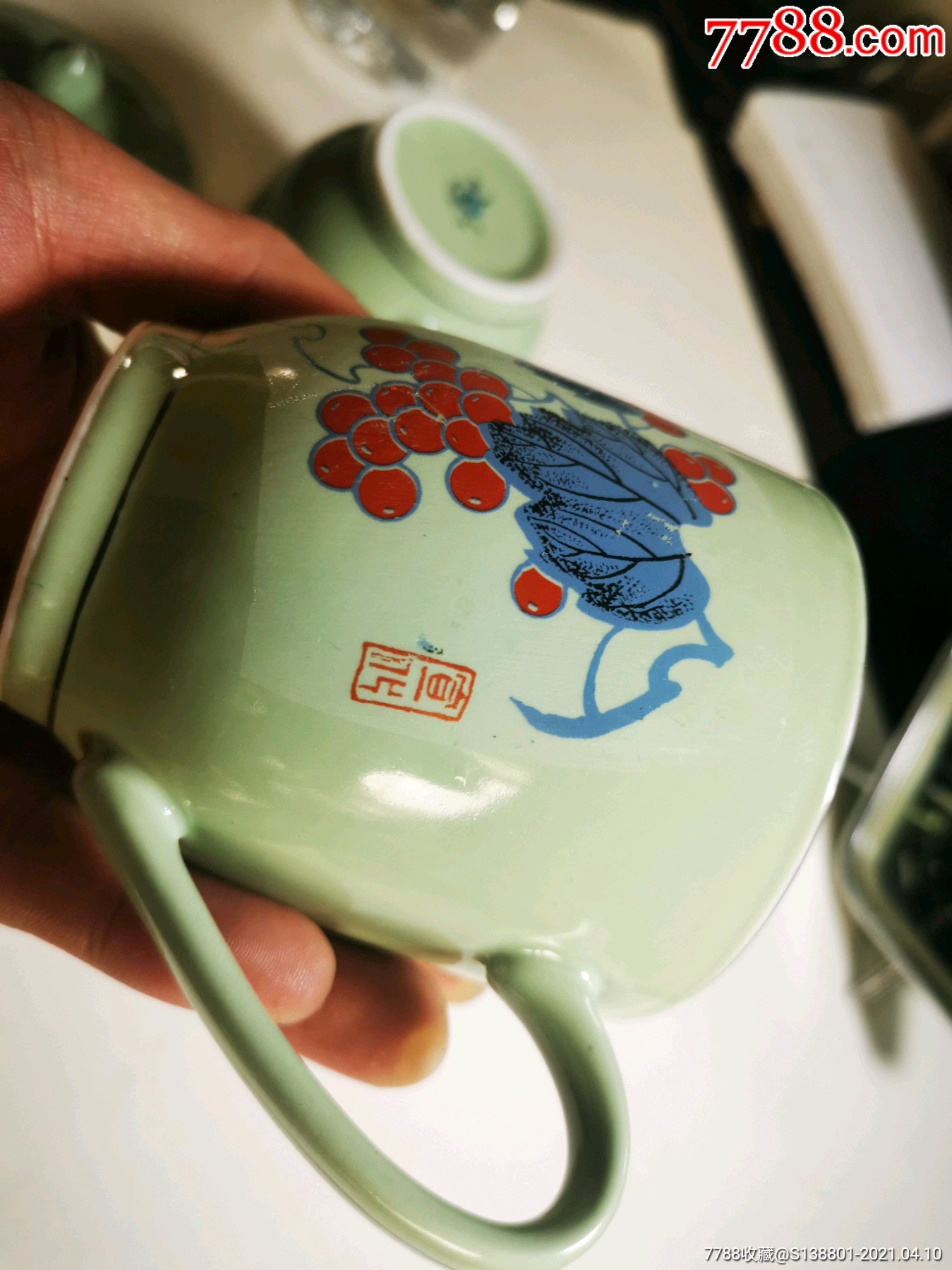 漂亮的一对早期:宣化三瓷浅绿色瓷杯:请看好描述运费及收货方式在拍