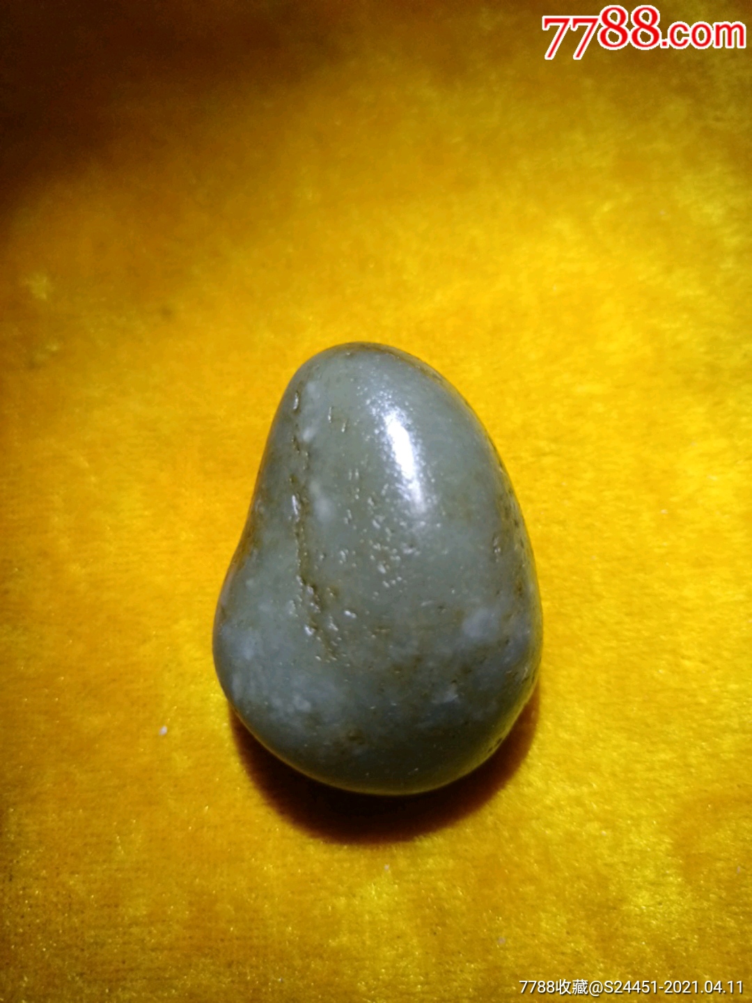 和田玉沙枣青籽料