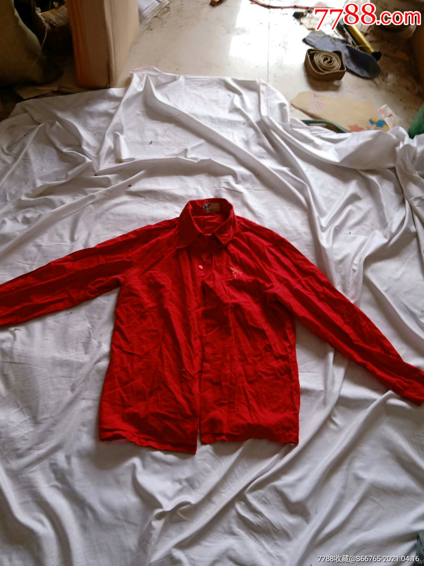 怀旧老太原服装厂红衬衣