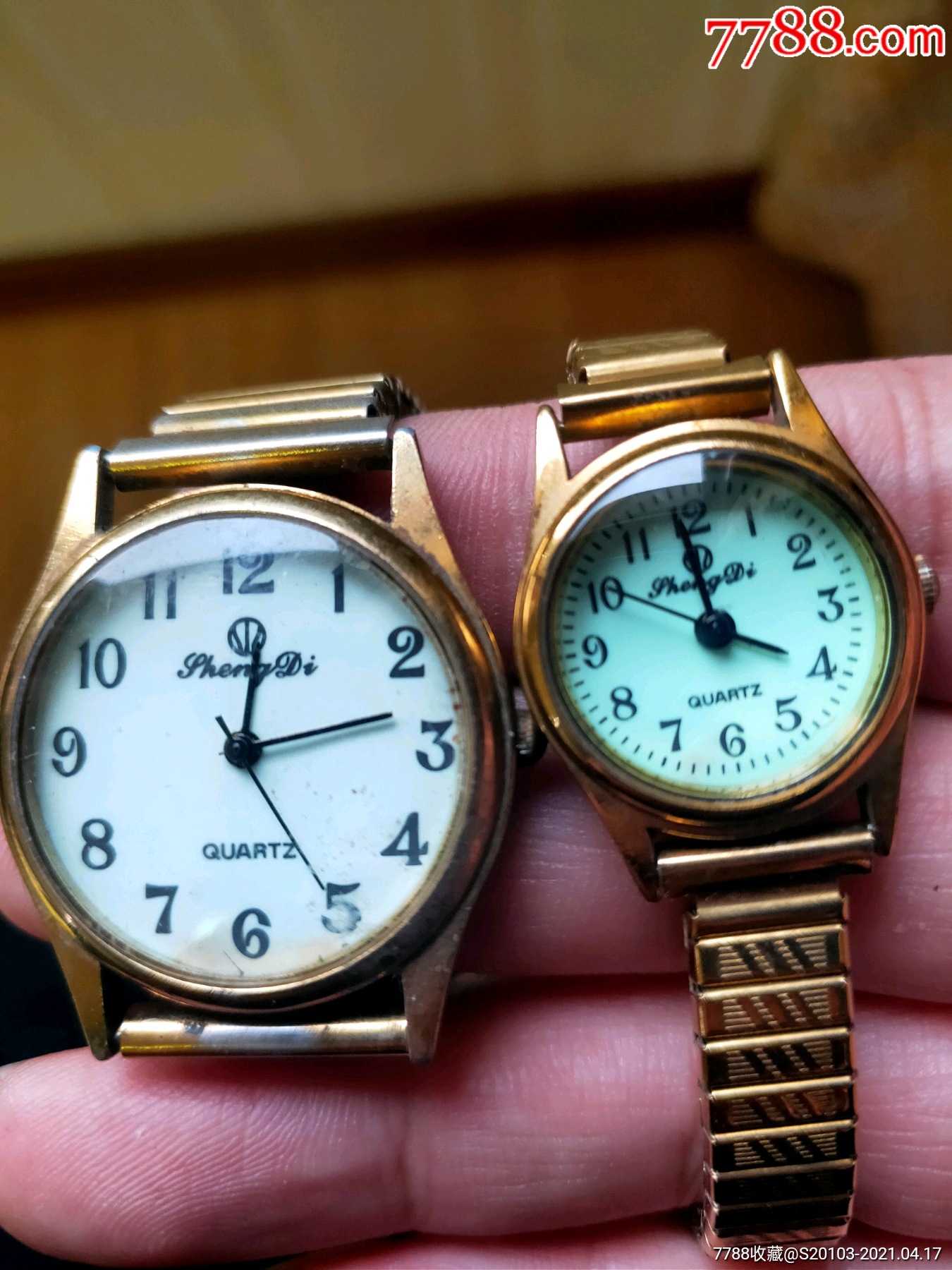 一对80年代情侣表