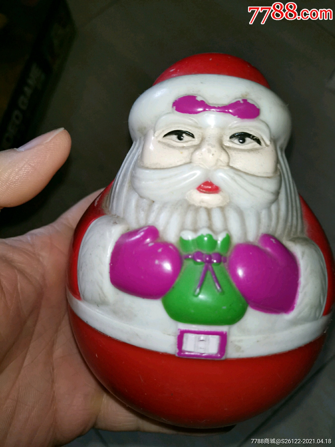 圣诞老人不倒翁