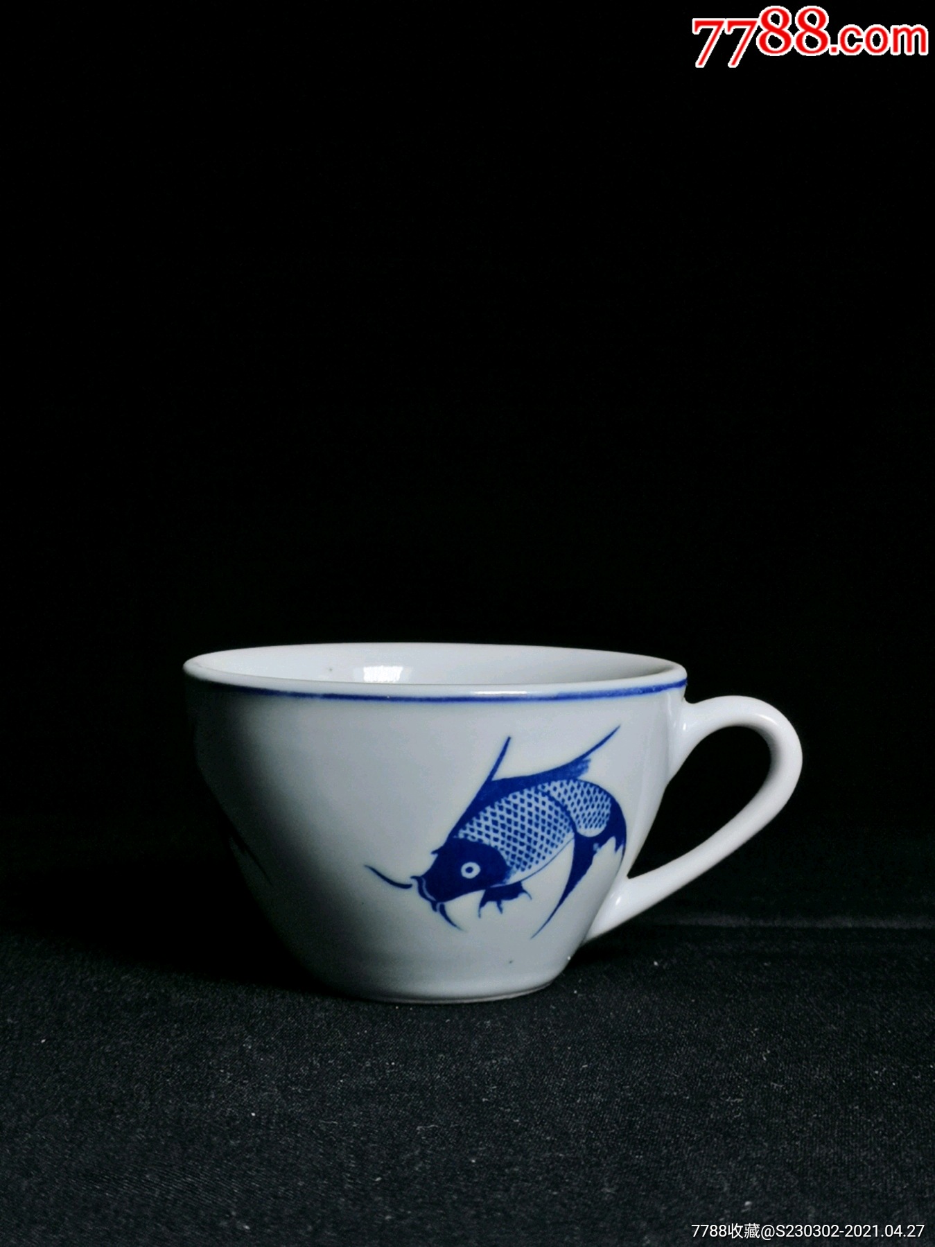 手绘青花鲤鱼主人杯-价格:28元-au26254627-青花瓷 -加价-7788收藏
