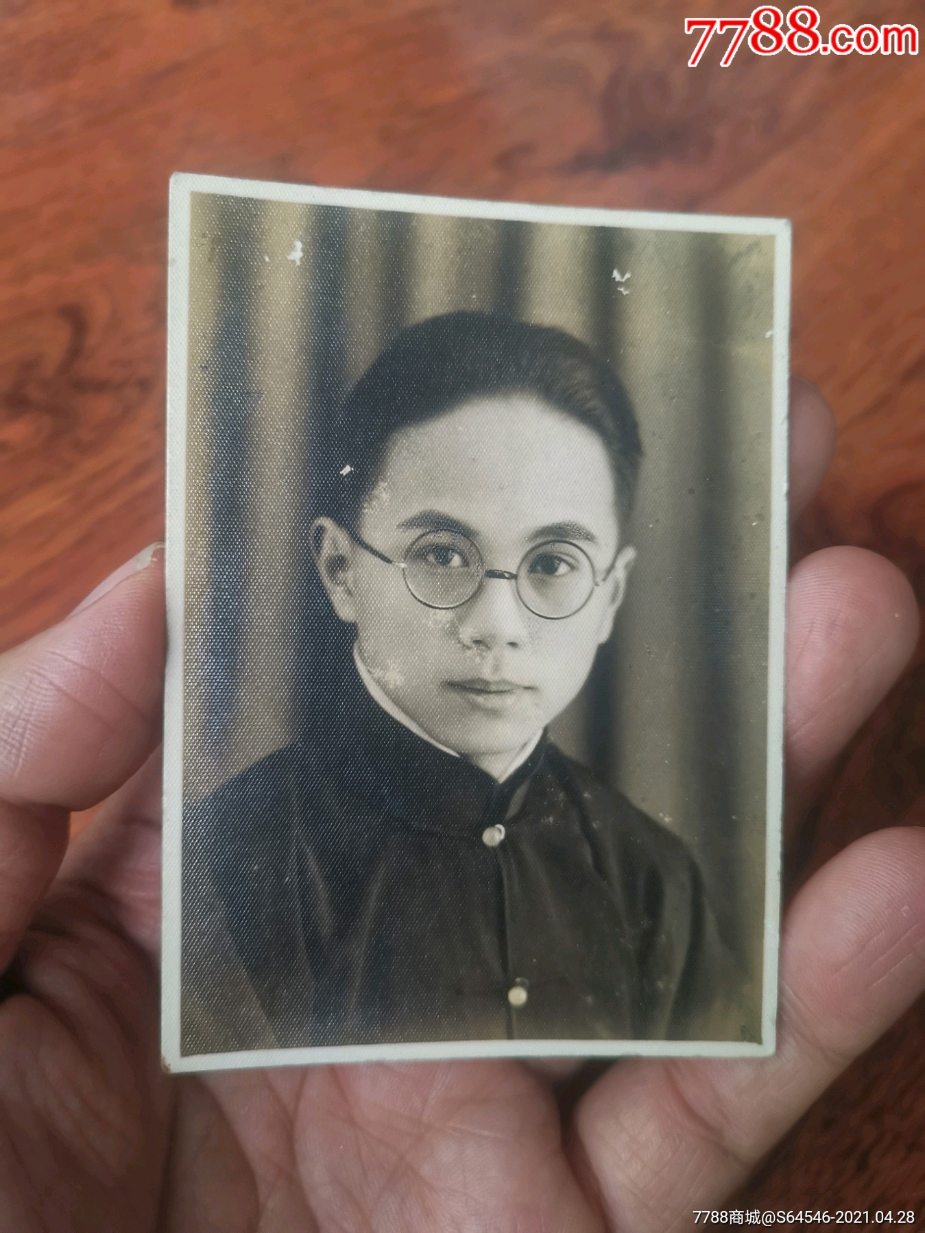 民国小帅哥照片