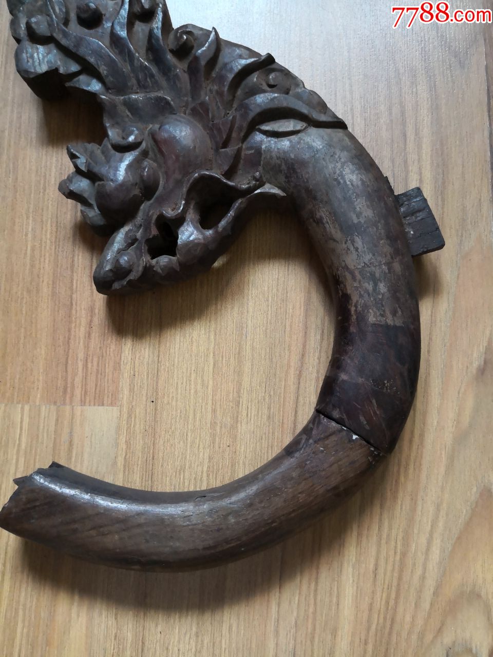 老式龙纹木件