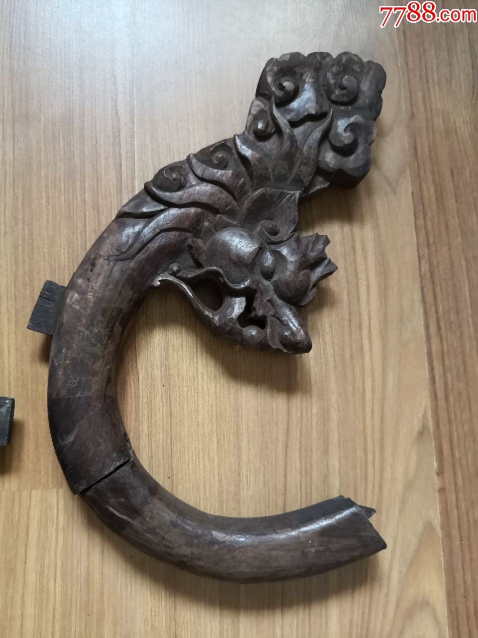 老式龙纹木件