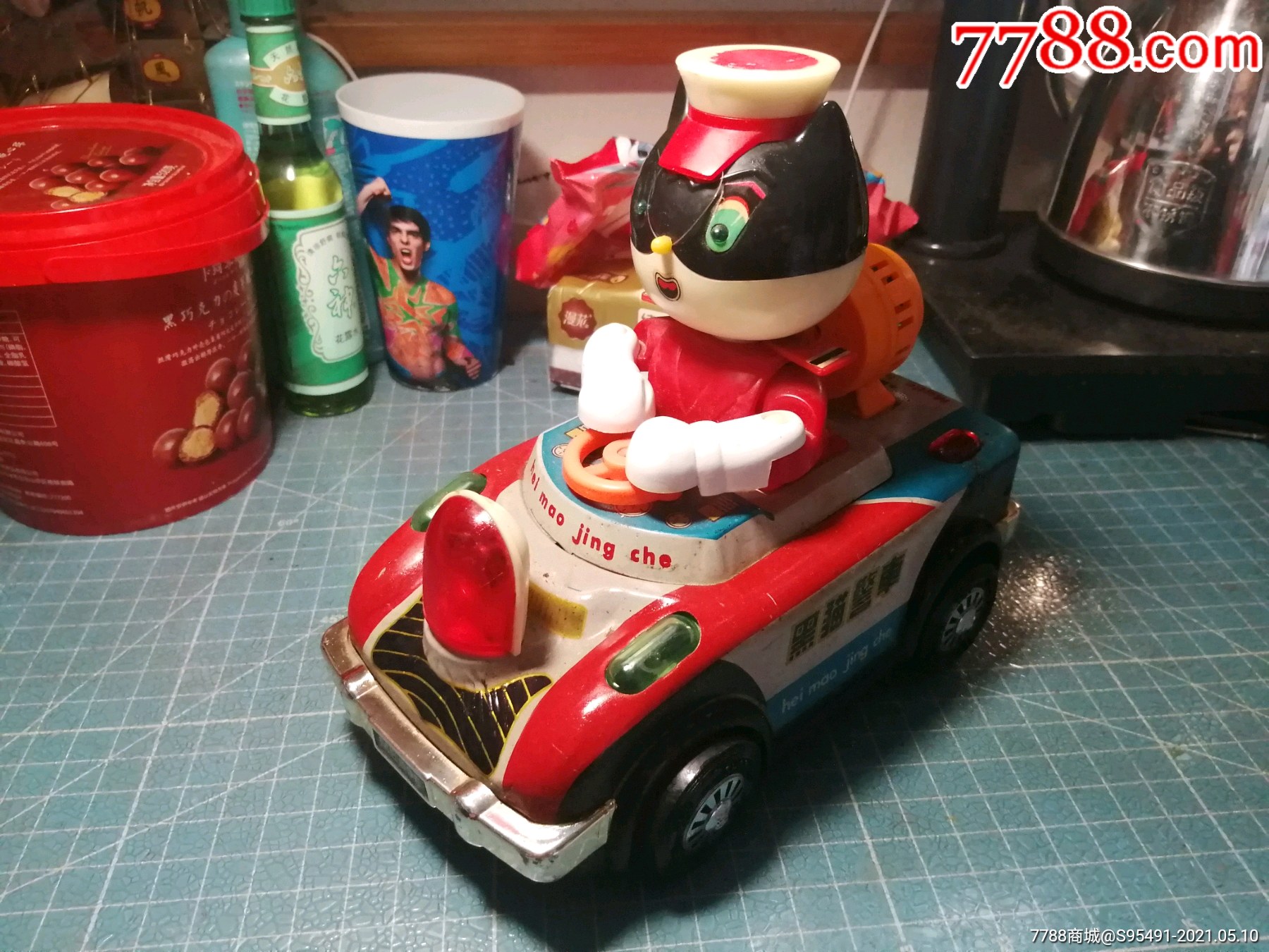 老玩具黑猫警长警车一个