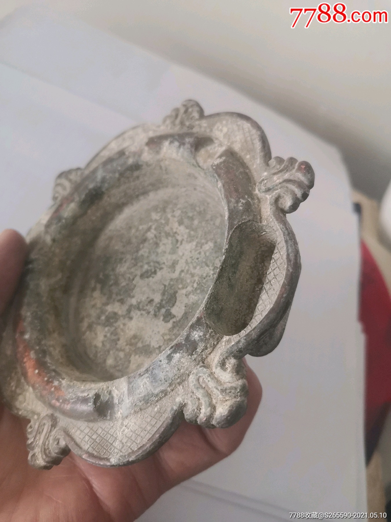 老铜烟灰缸