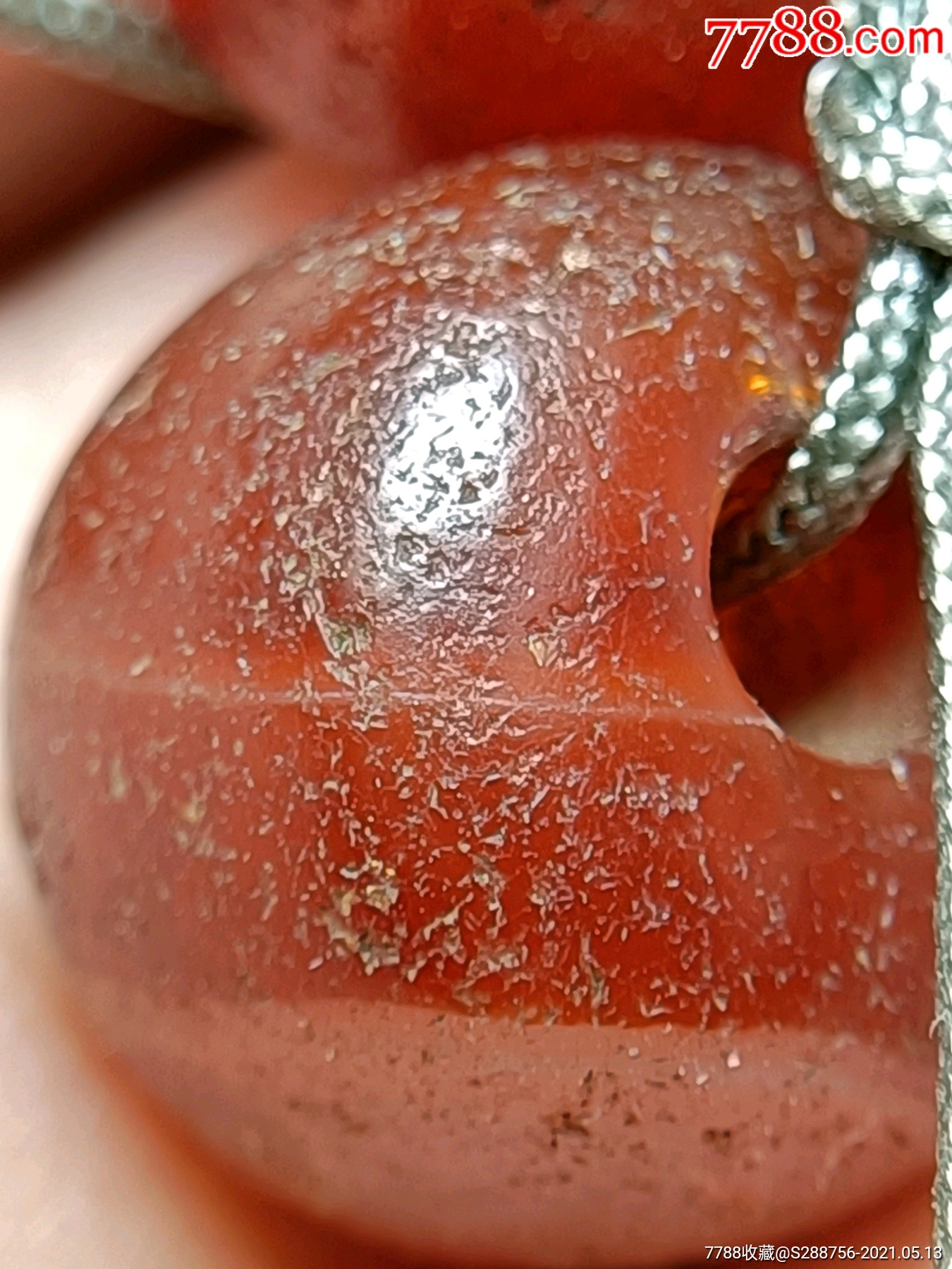 宋代红玛瑙珠一对(孔道图,表皮纹理图,整体效果图,规格尺寸图)