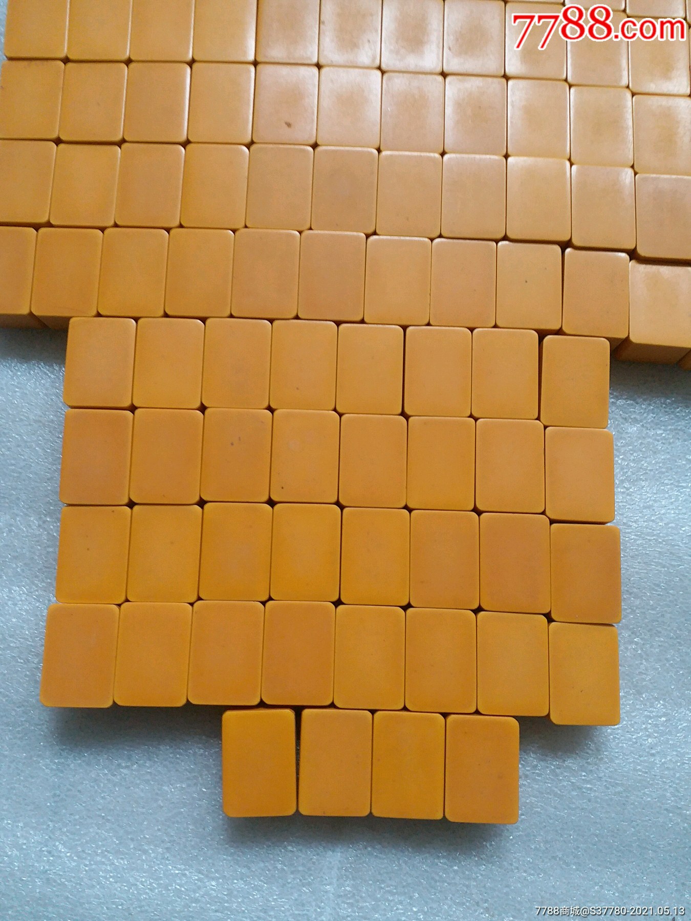 老麻将黄麻将144张完整一副无破损原装盒