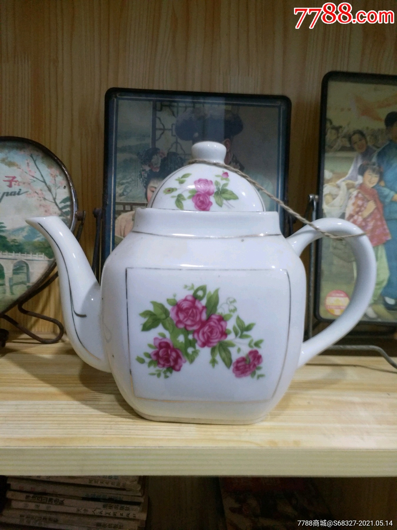 6070年代景德镇花卉壶