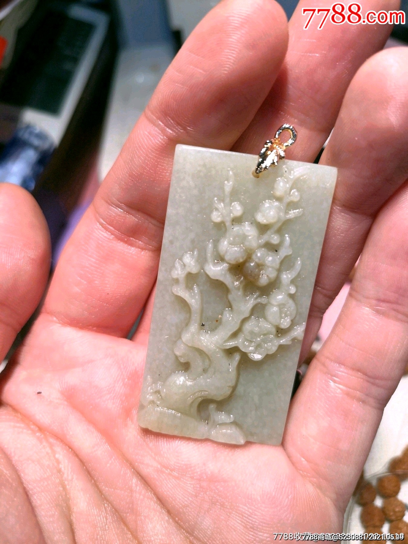 和田玉高浮雕梅花