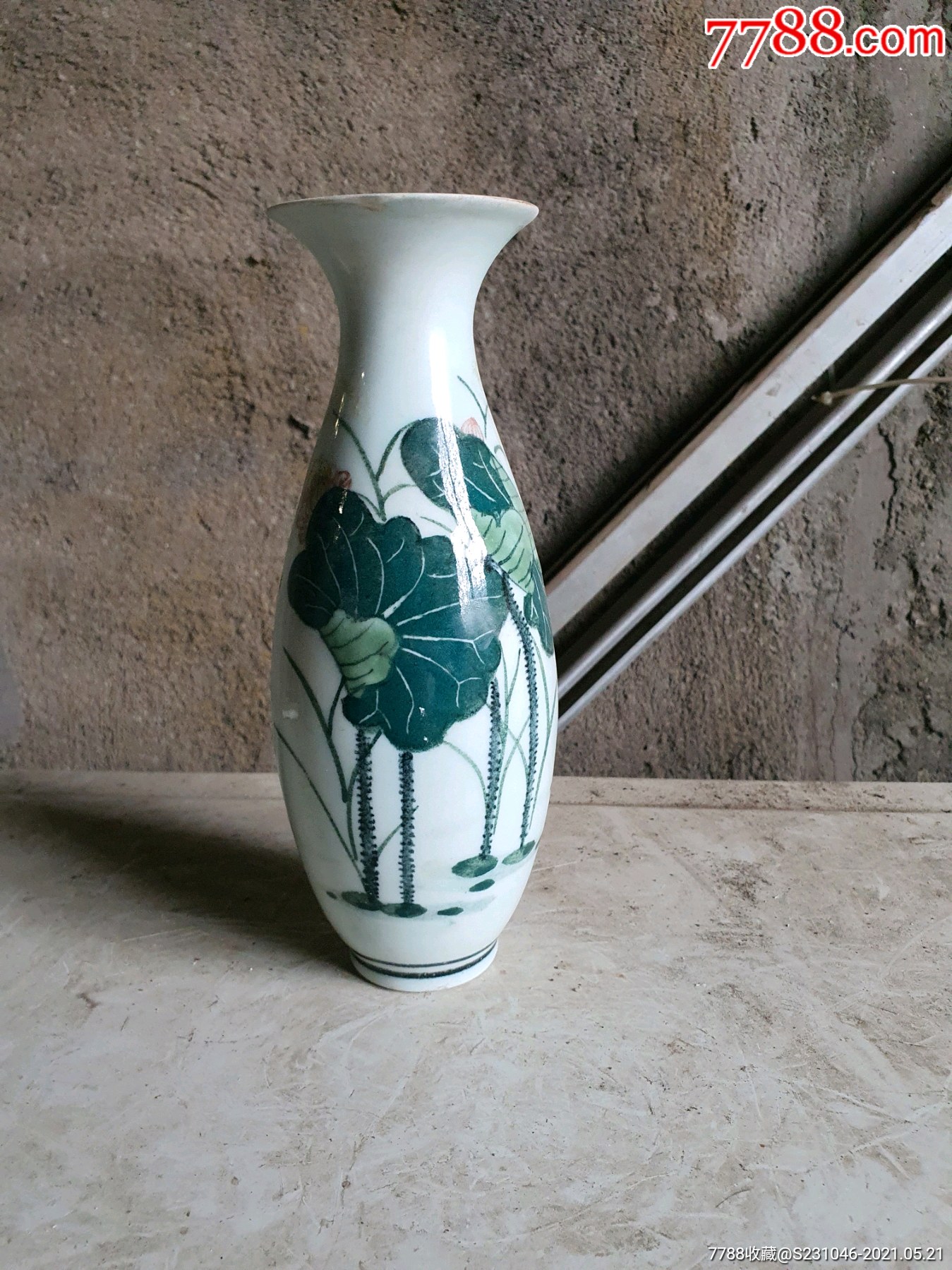 80年代景德镇釉下五彩赏瓶