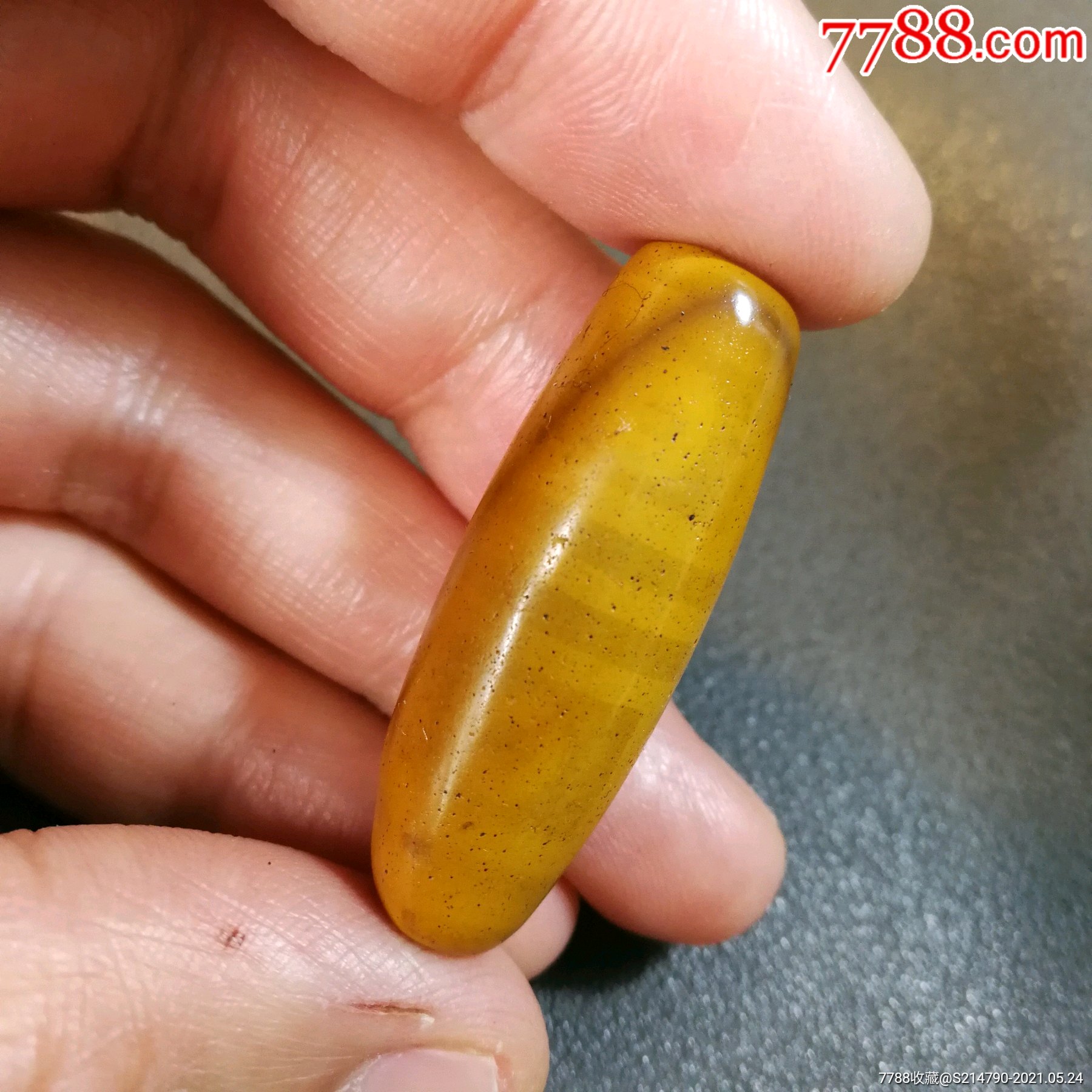 藏传明黄色四眼象雄玛瑙天珠,帝王黄【宝贝尺寸】:长37宽13毫米左右