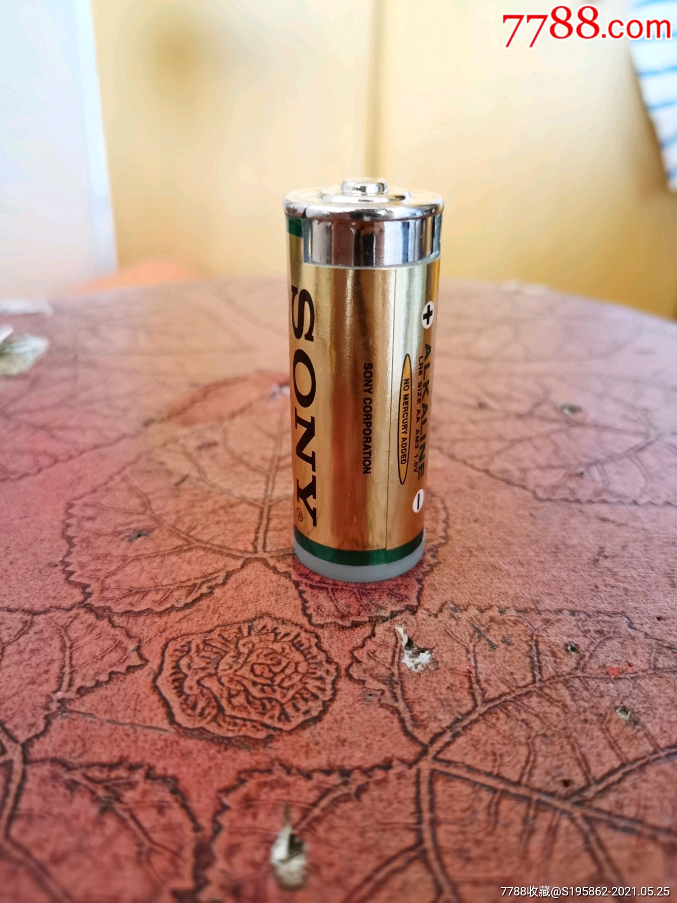 索尼电池形状打火机,两个未开封
