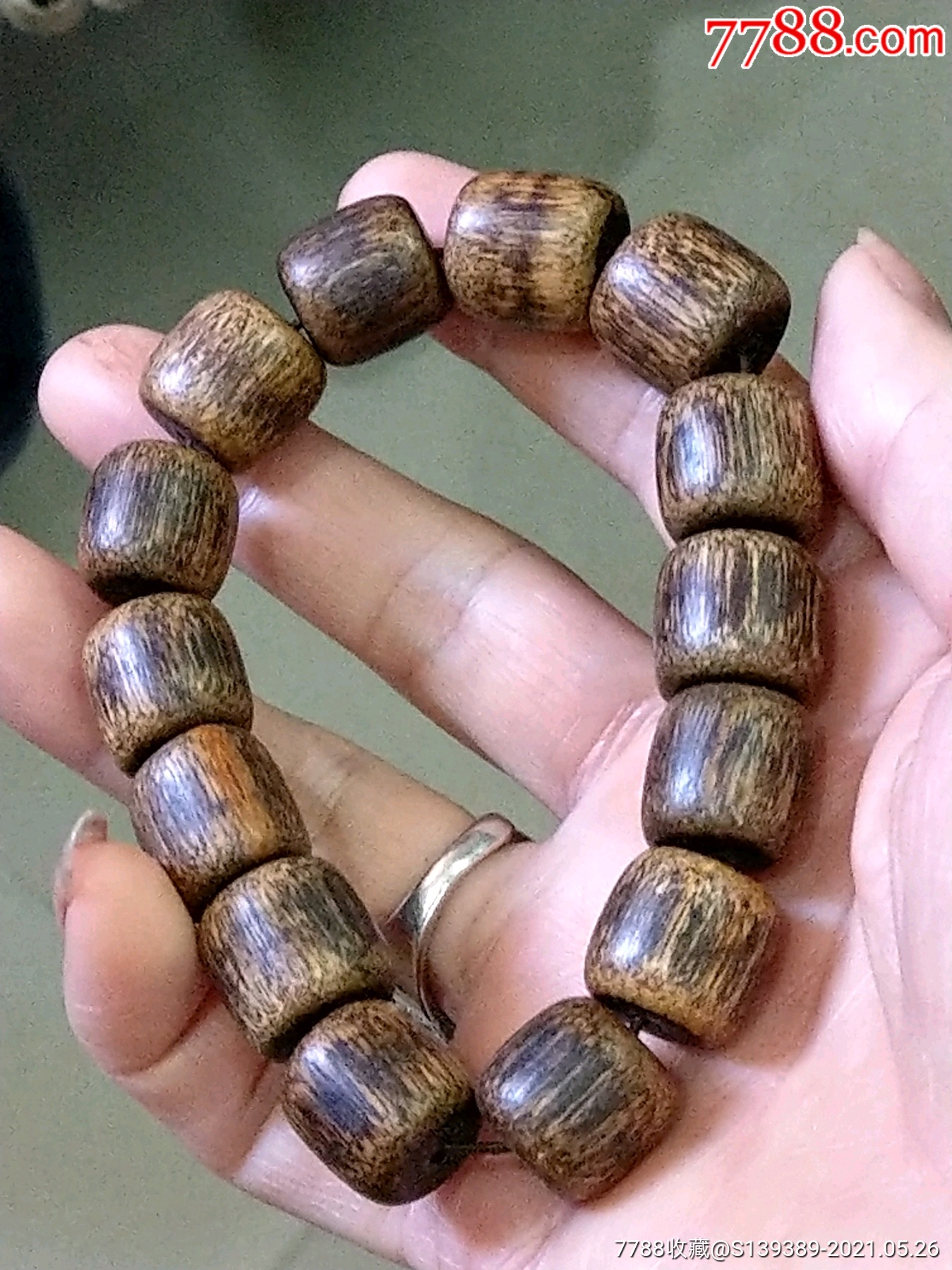 正宗,越南老料沉香木,手串大个,假一赔十.手串.文路好