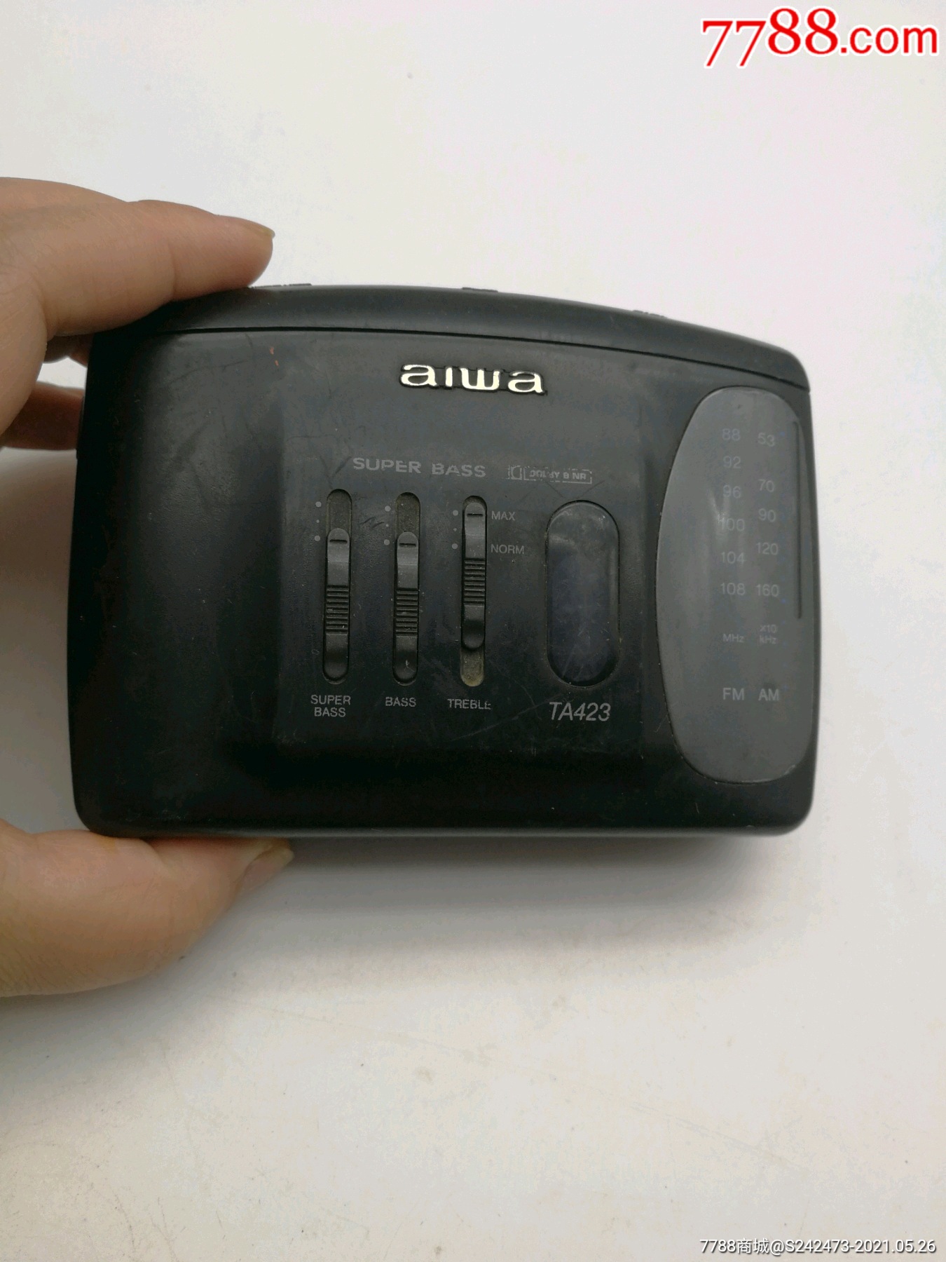 日本爱华hsta423磁带随身听一台