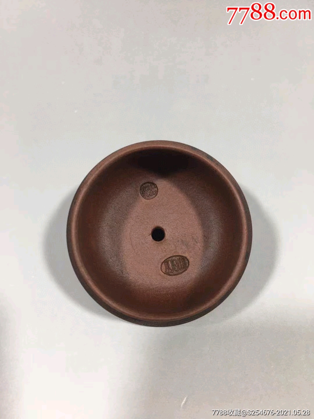 品名:喜上眉梢作者:顾景舟泥料:底槽清尺寸:15/7厘米容量:300ml