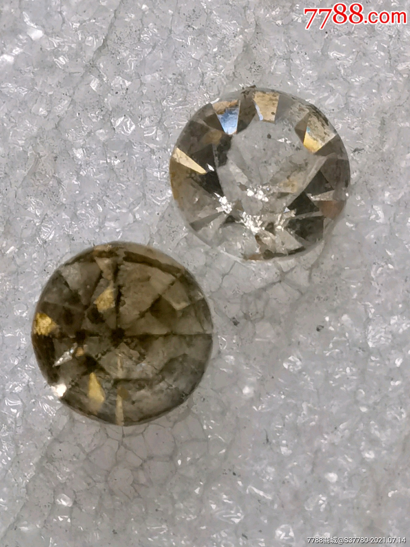 9g,9.5克拉大块头钻石划玻璃刚刚滴