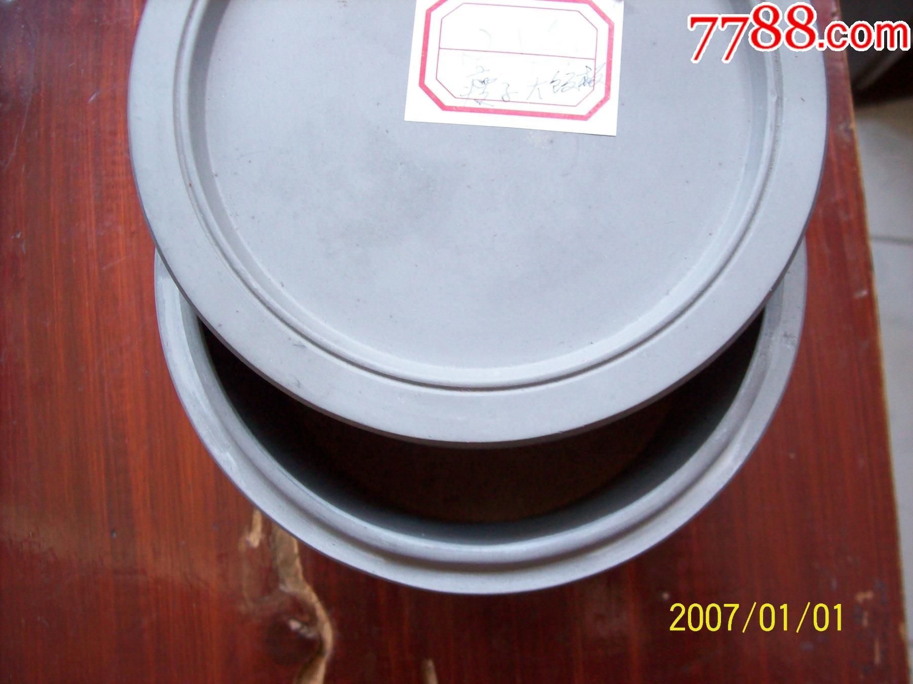 许小忠制款的精致的蟋蟀罐