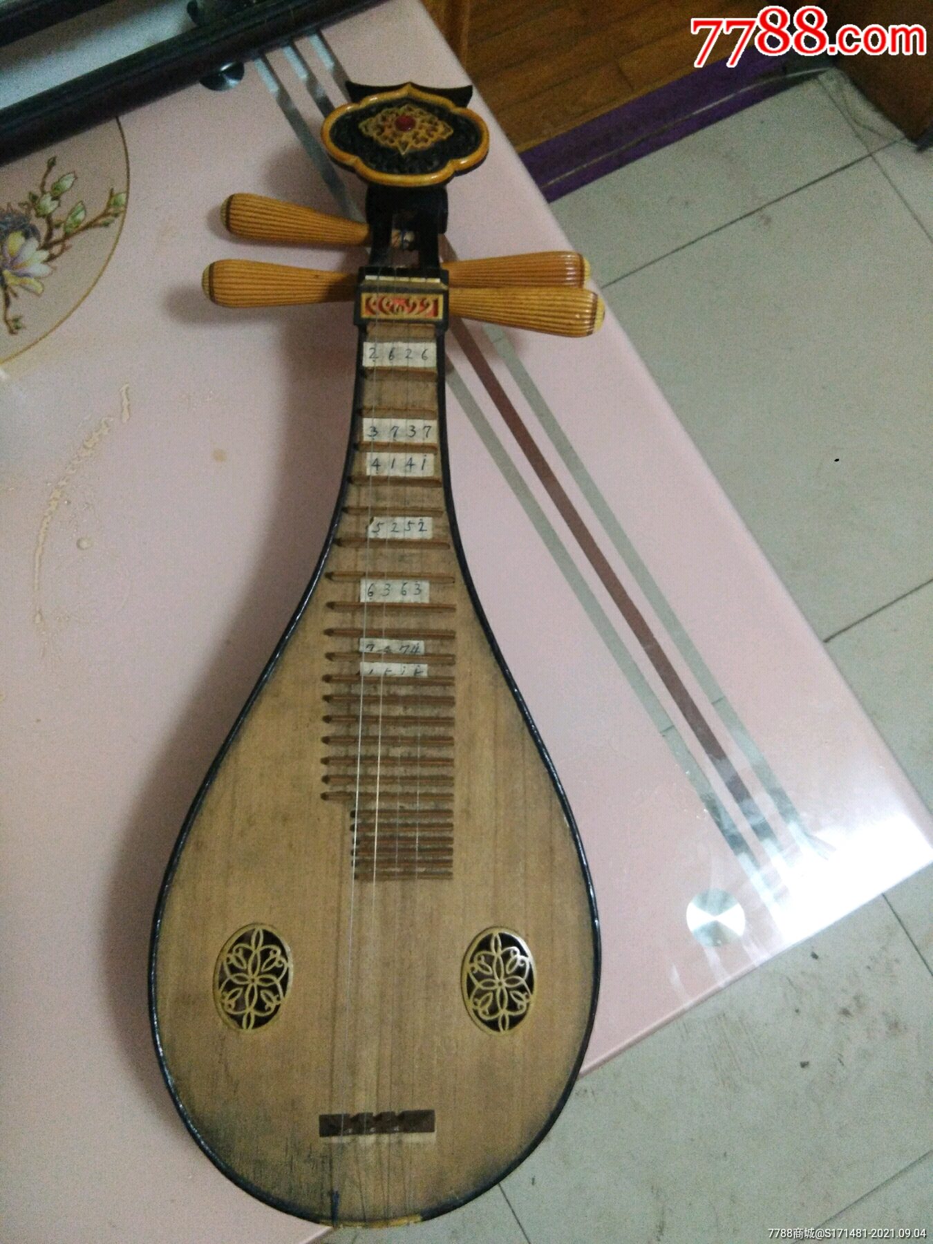 柳琴功能正常大约七十年代左右吧