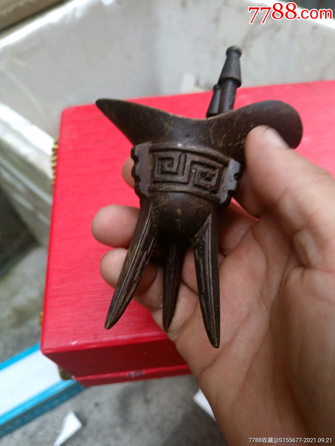 贵州茅台铜爵杯品相如图